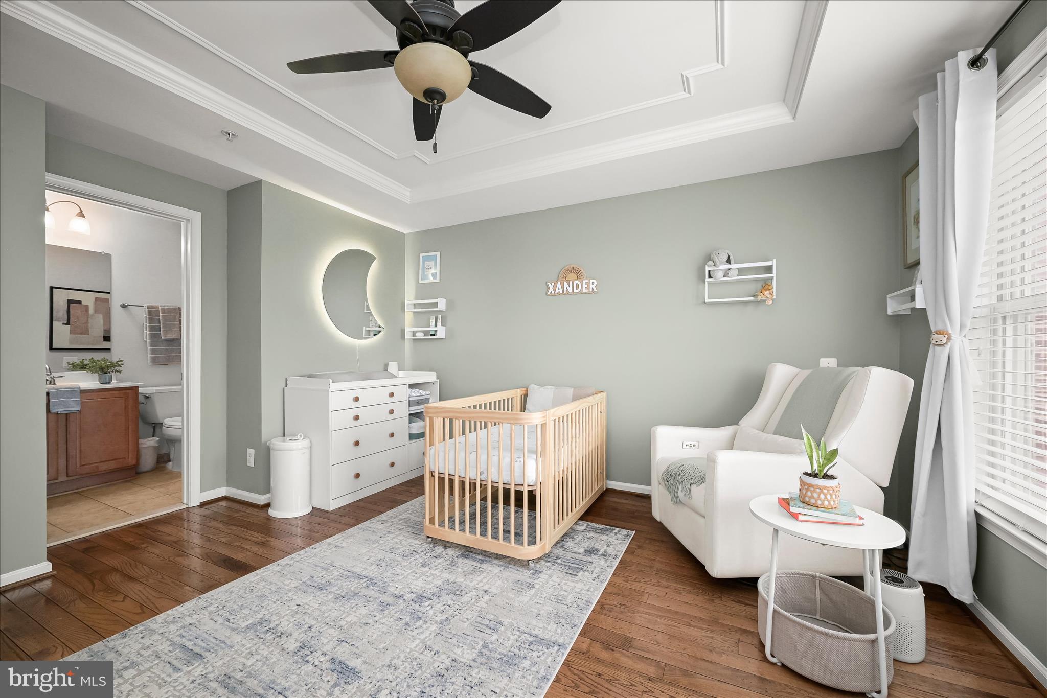 LOCUST POINT - Residential