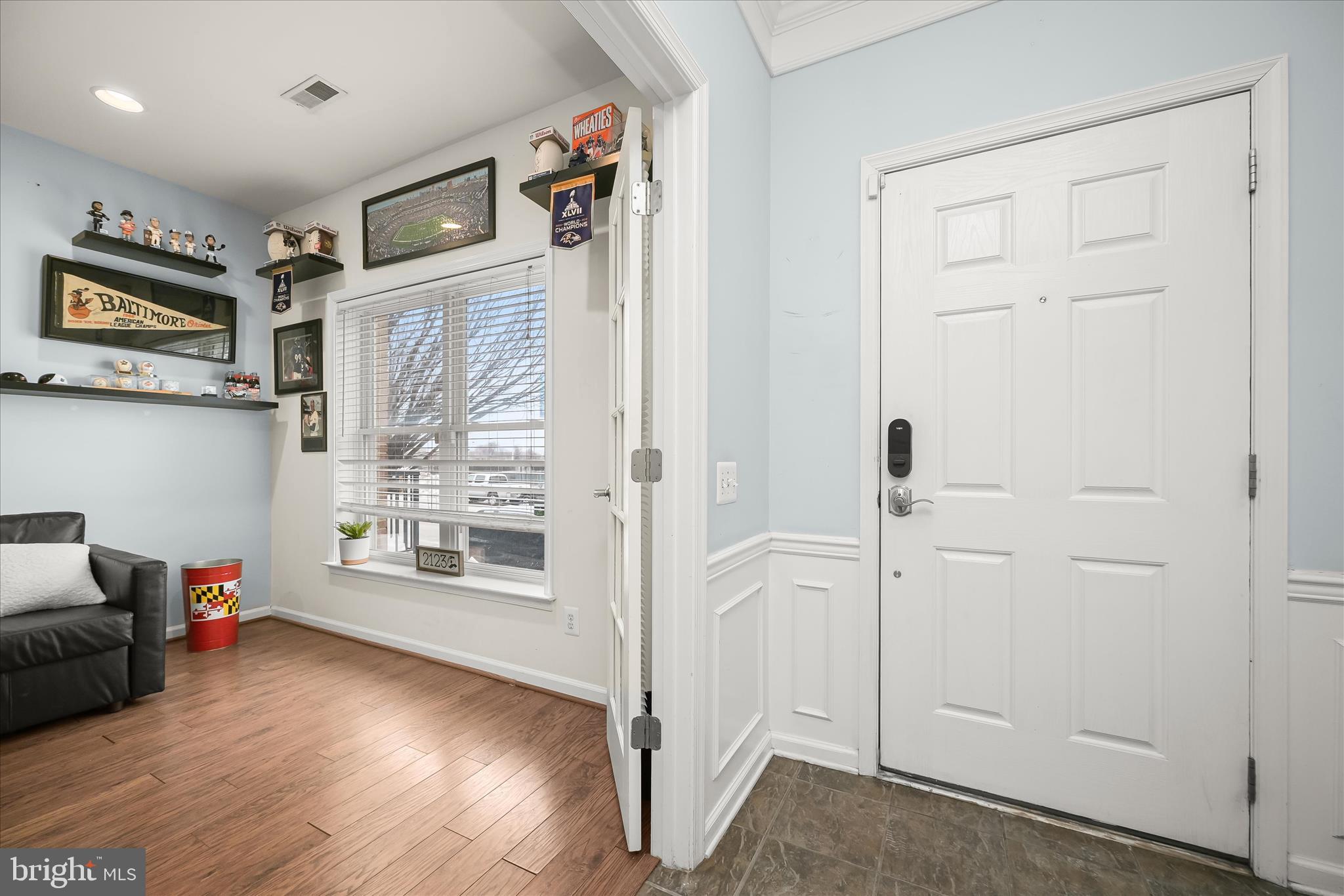 LOCUST POINT - Residential