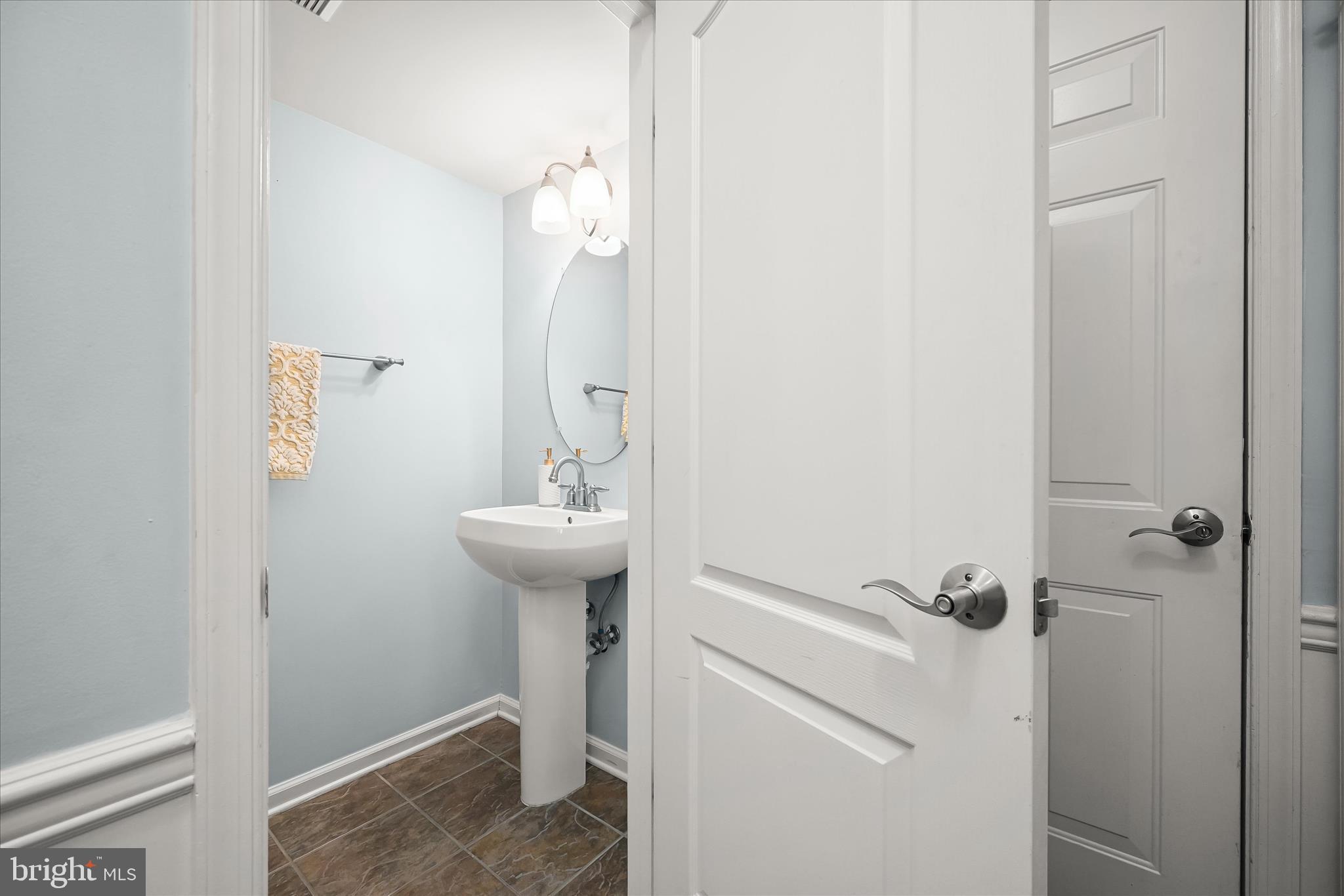 LOCUST POINT - Residential