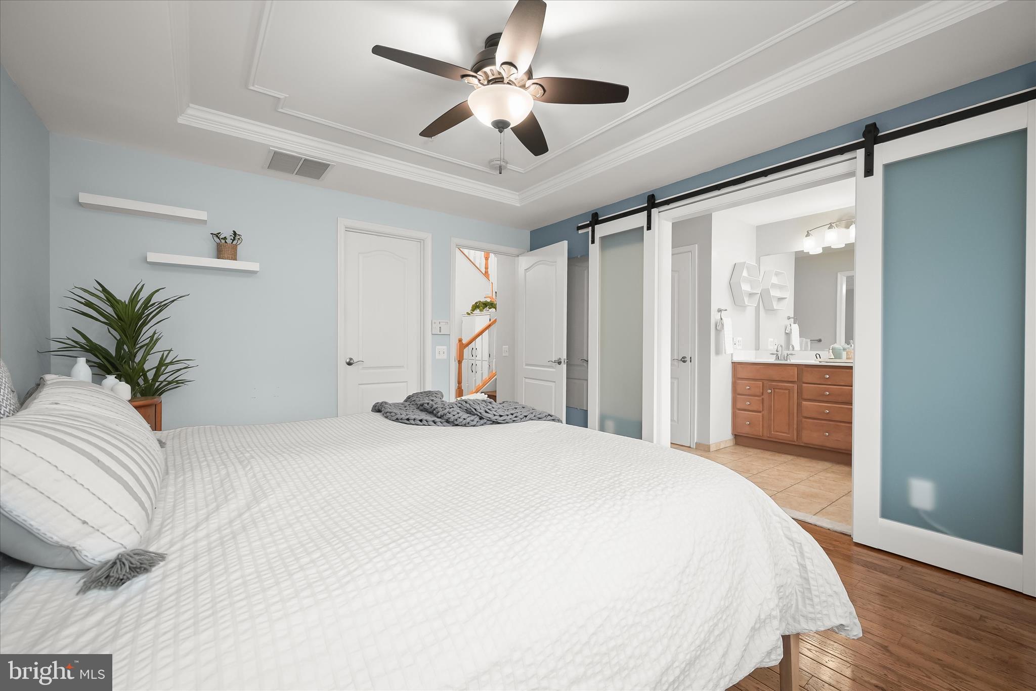 LOCUST POINT - Residential