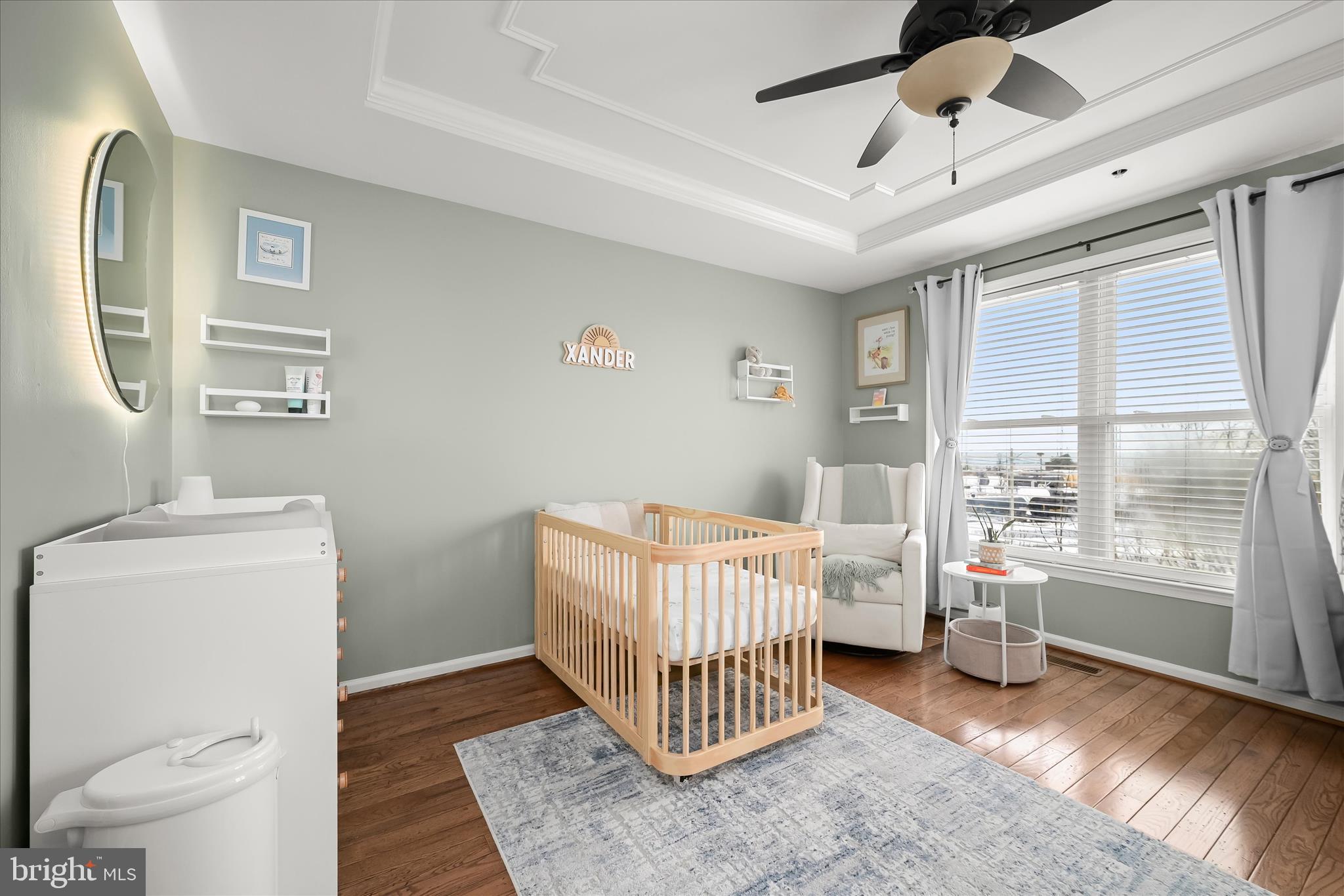 LOCUST POINT - Residential