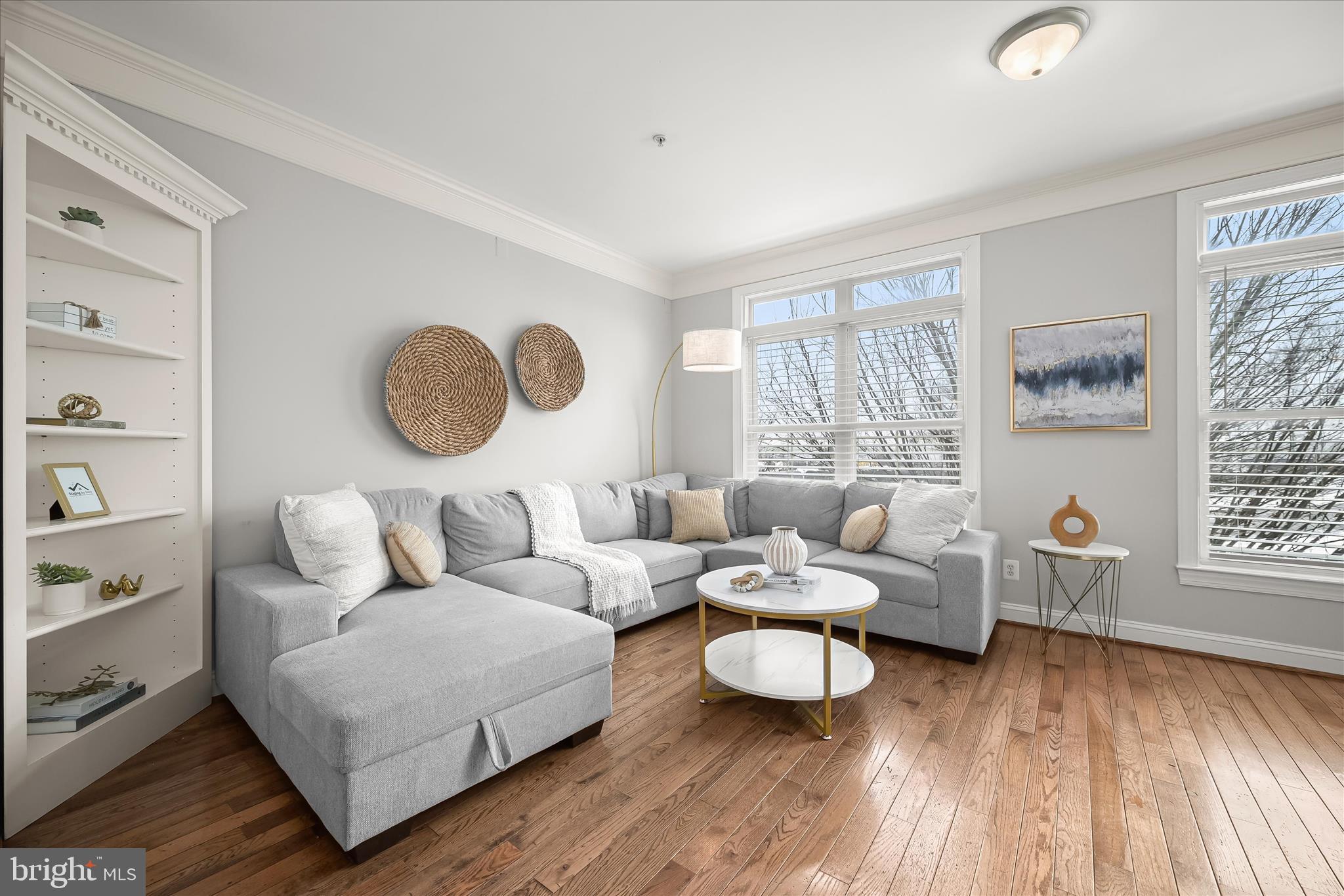 LOCUST POINT - Residential