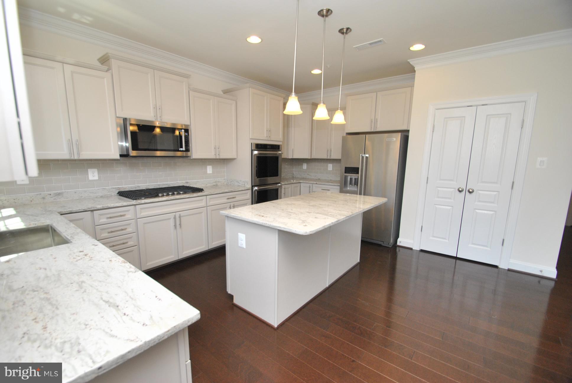 DULANEY VIEW - Residential