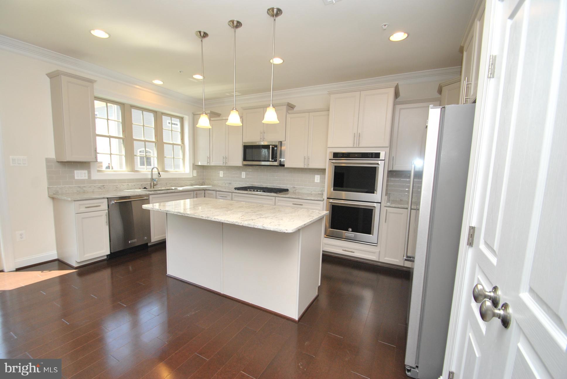 DULANEY VIEW - Residential