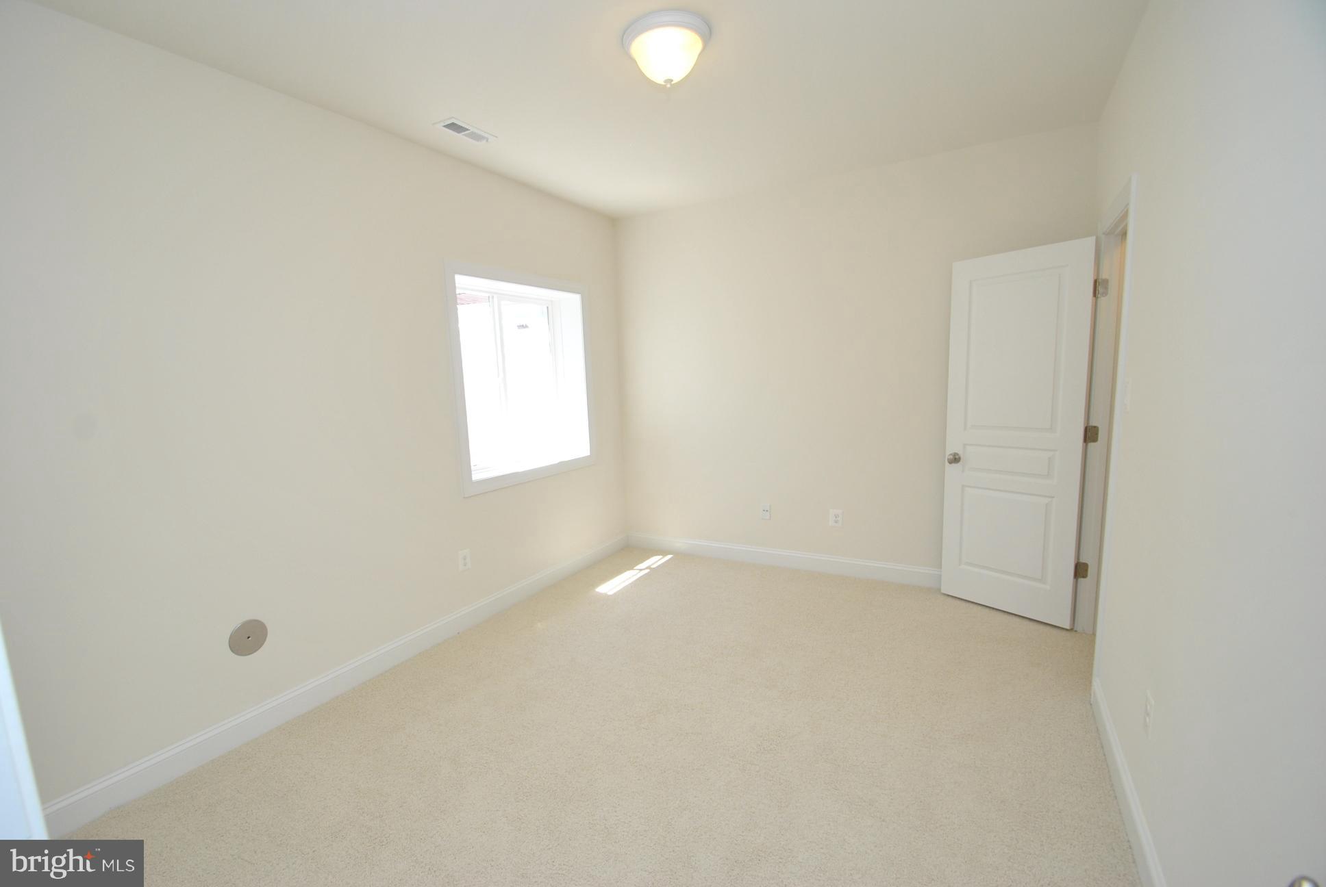 DULANEY VIEW - Residential