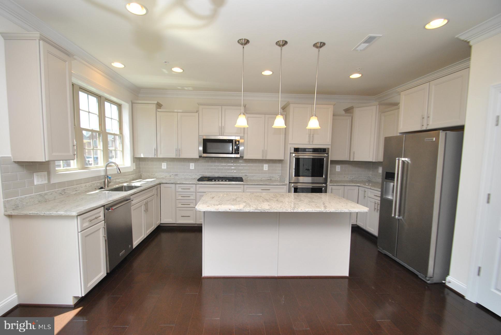 DULANEY VIEW - Residential