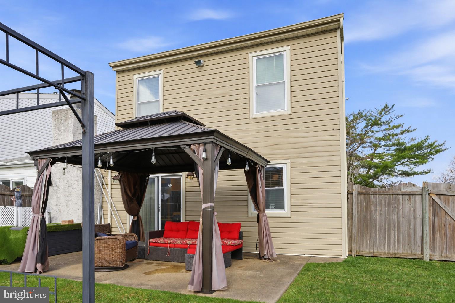 NESHAMINY VALLEY - Residential