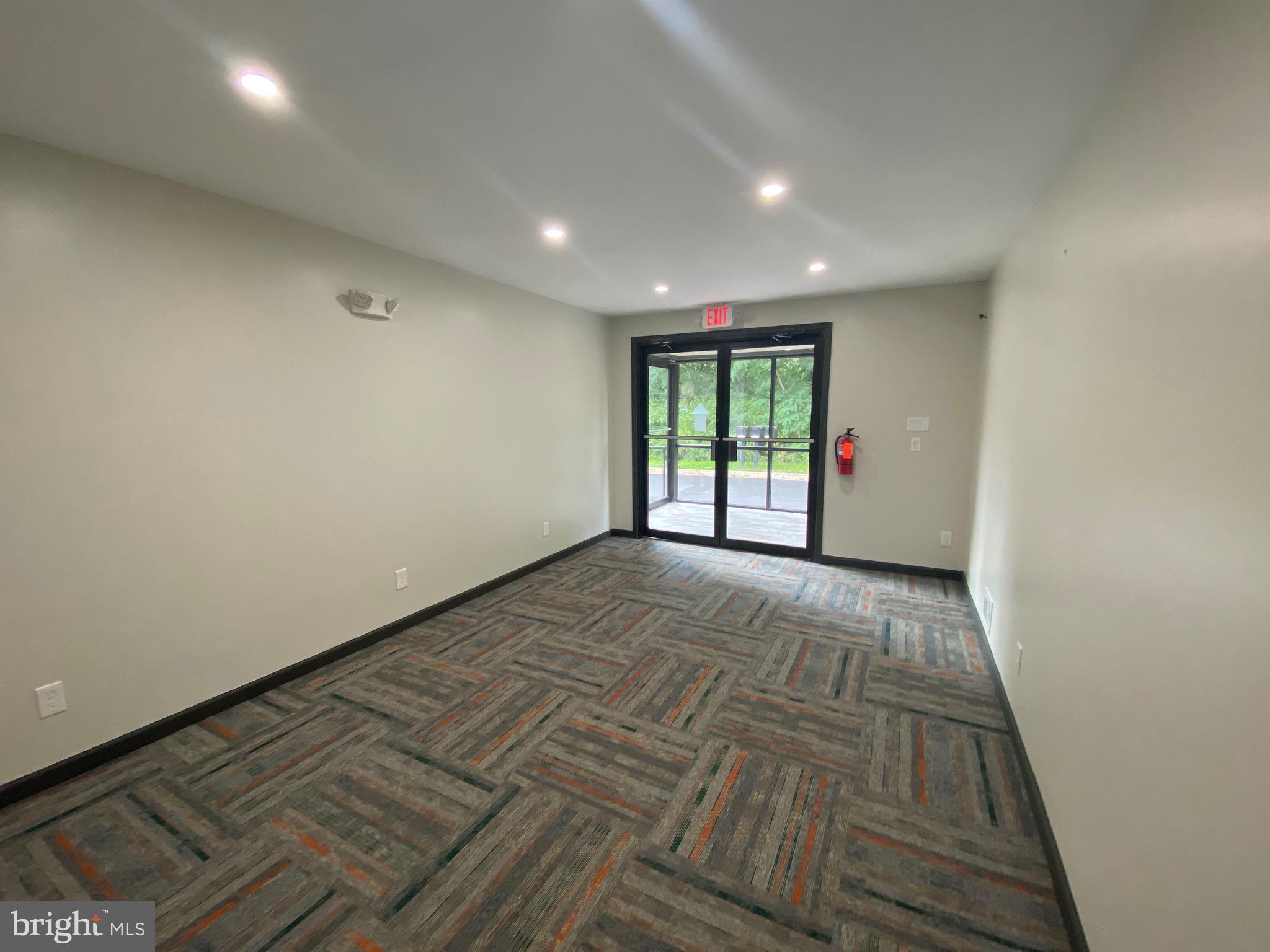 521 SICKLERVILLE ROAD