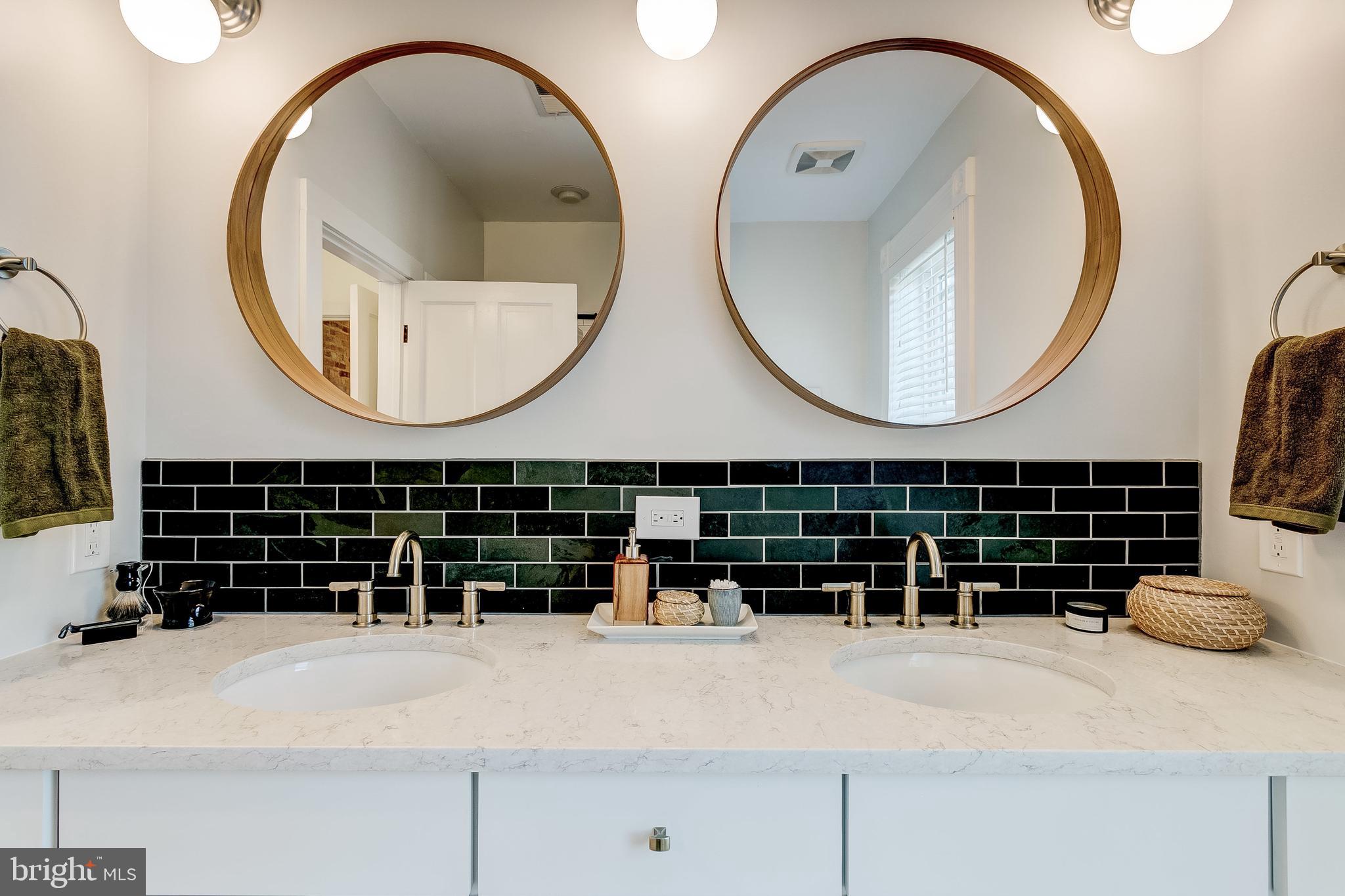 HIGHLANDTOWN - Residential