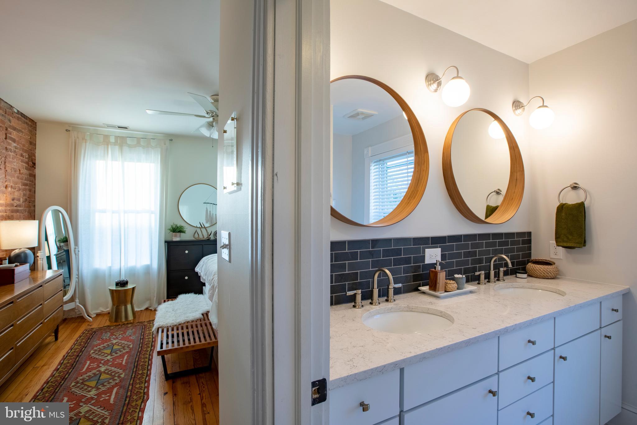 HIGHLANDTOWN - Residential