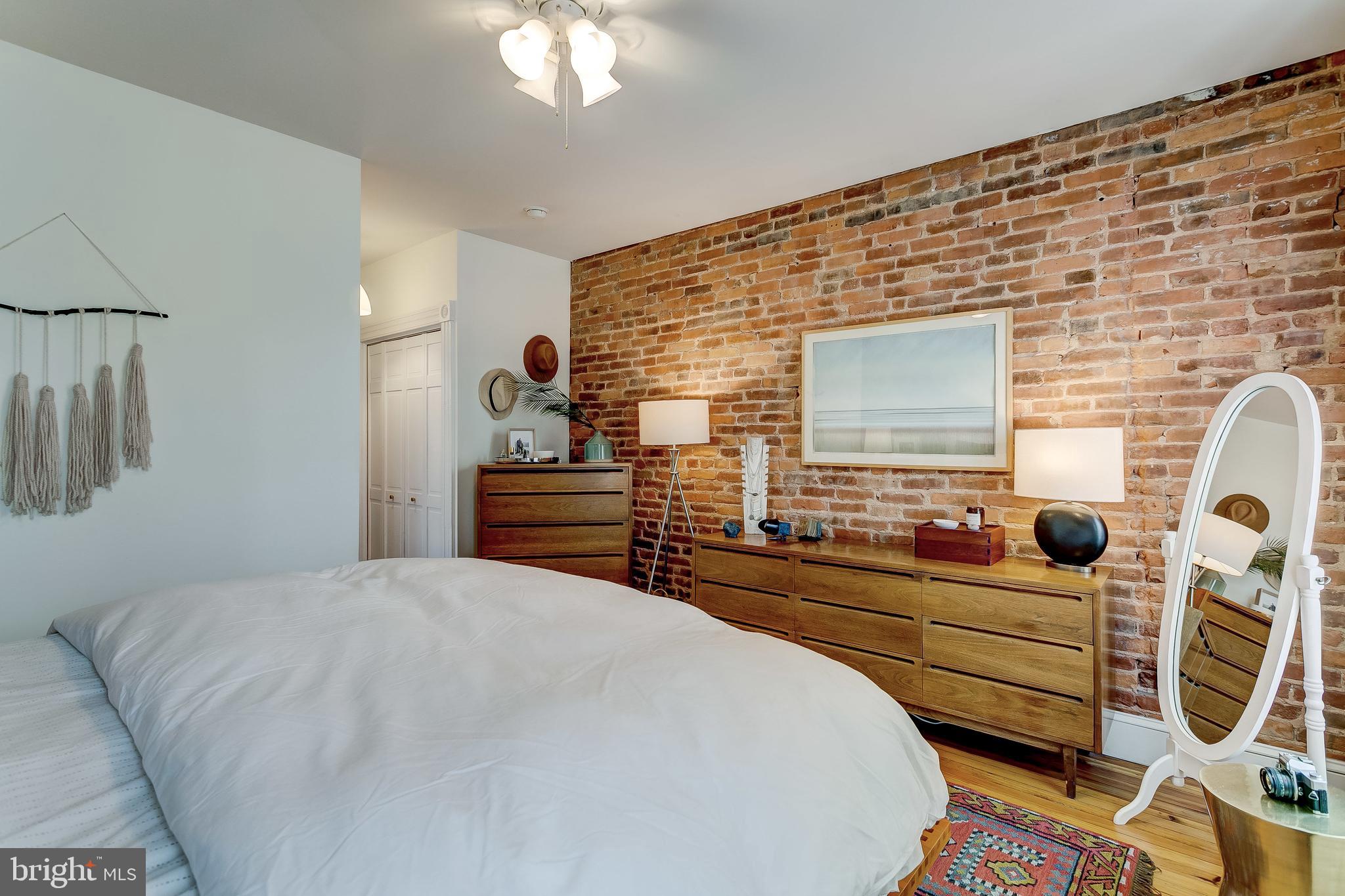 HIGHLANDTOWN - Residential