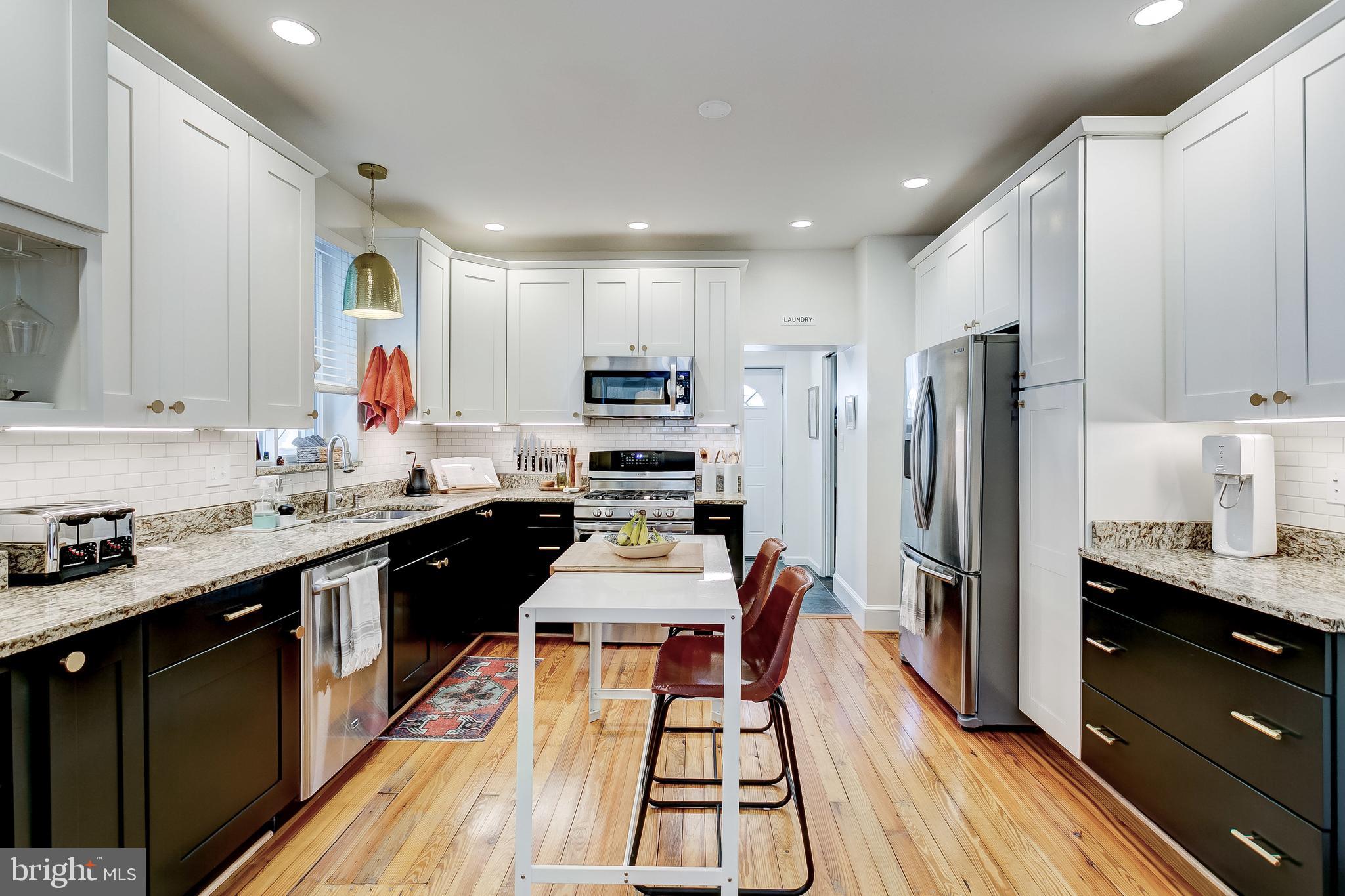 HIGHLANDTOWN - Residential