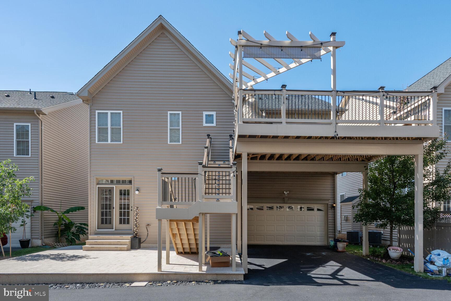 MOOREFIELD STATION - Residential Lease