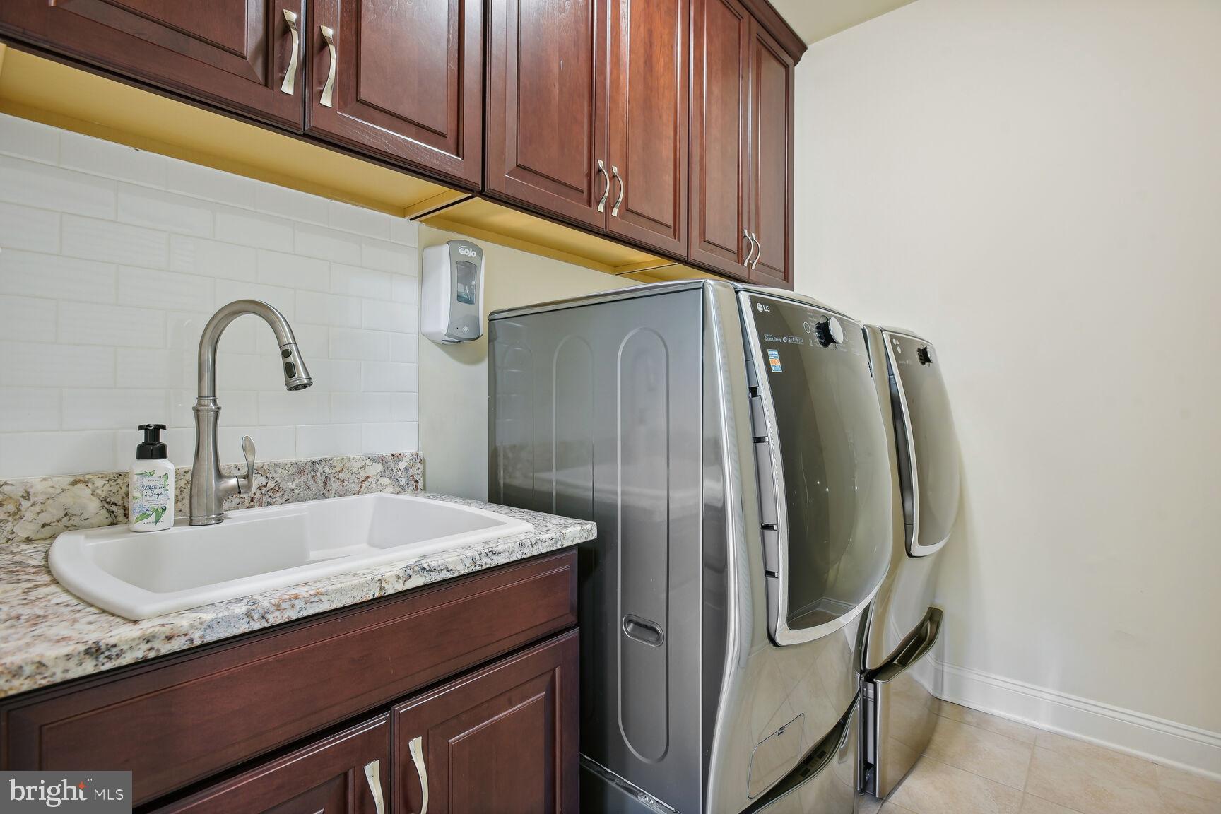 MOOREFIELD STATION - Residential Lease