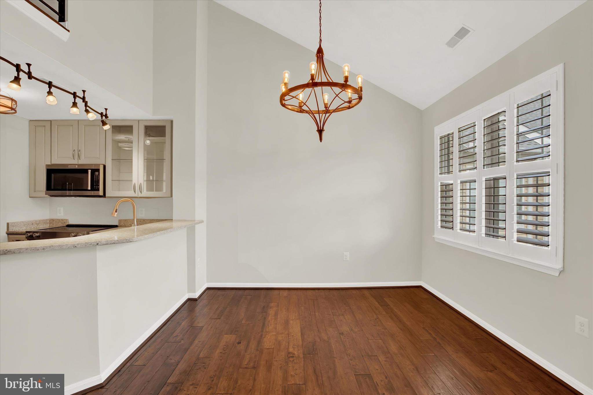 HIGH VIEW AT HUNT VALLEY - Residential