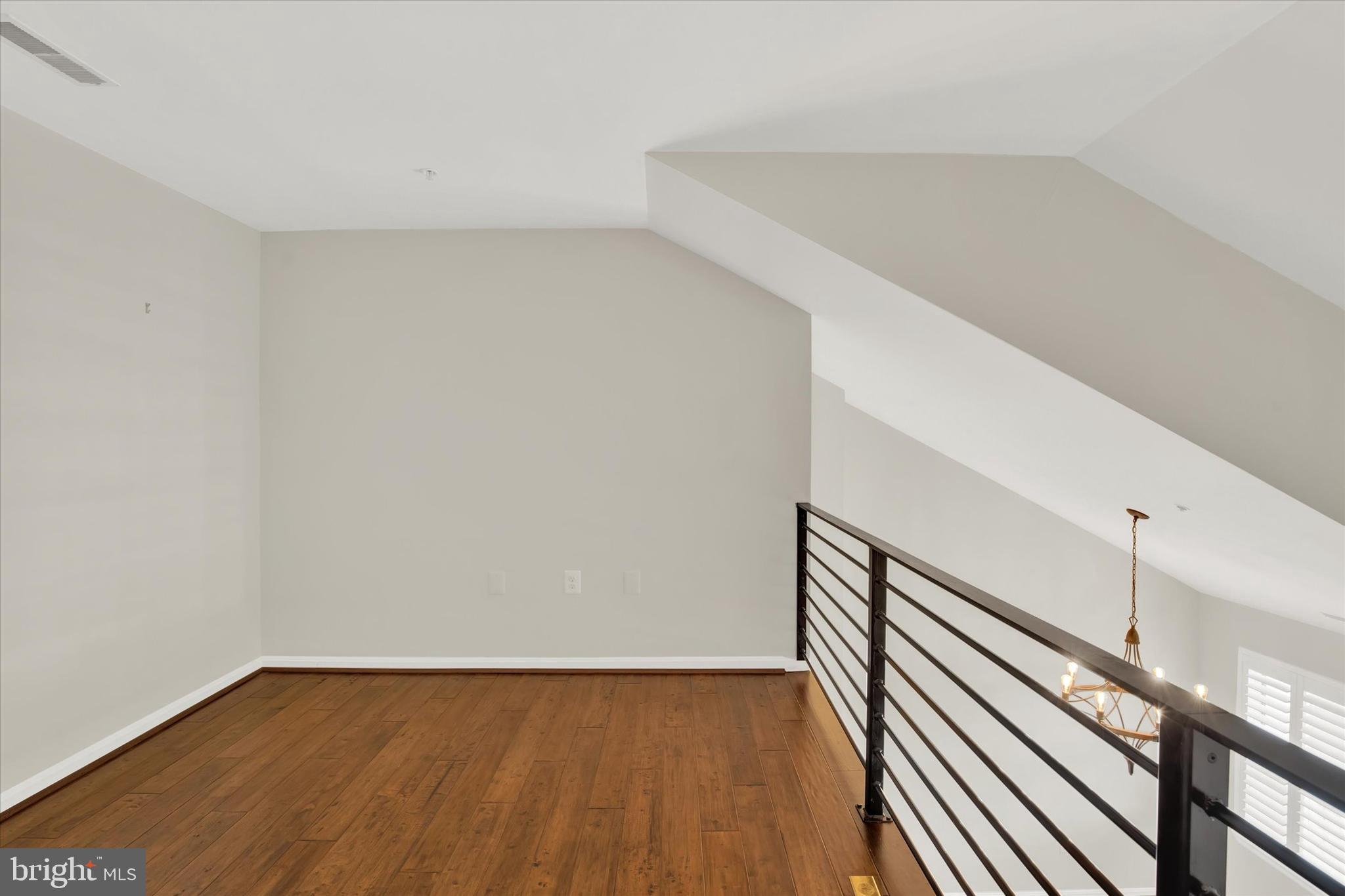 HIGH VIEW AT HUNT VALLEY - Residential