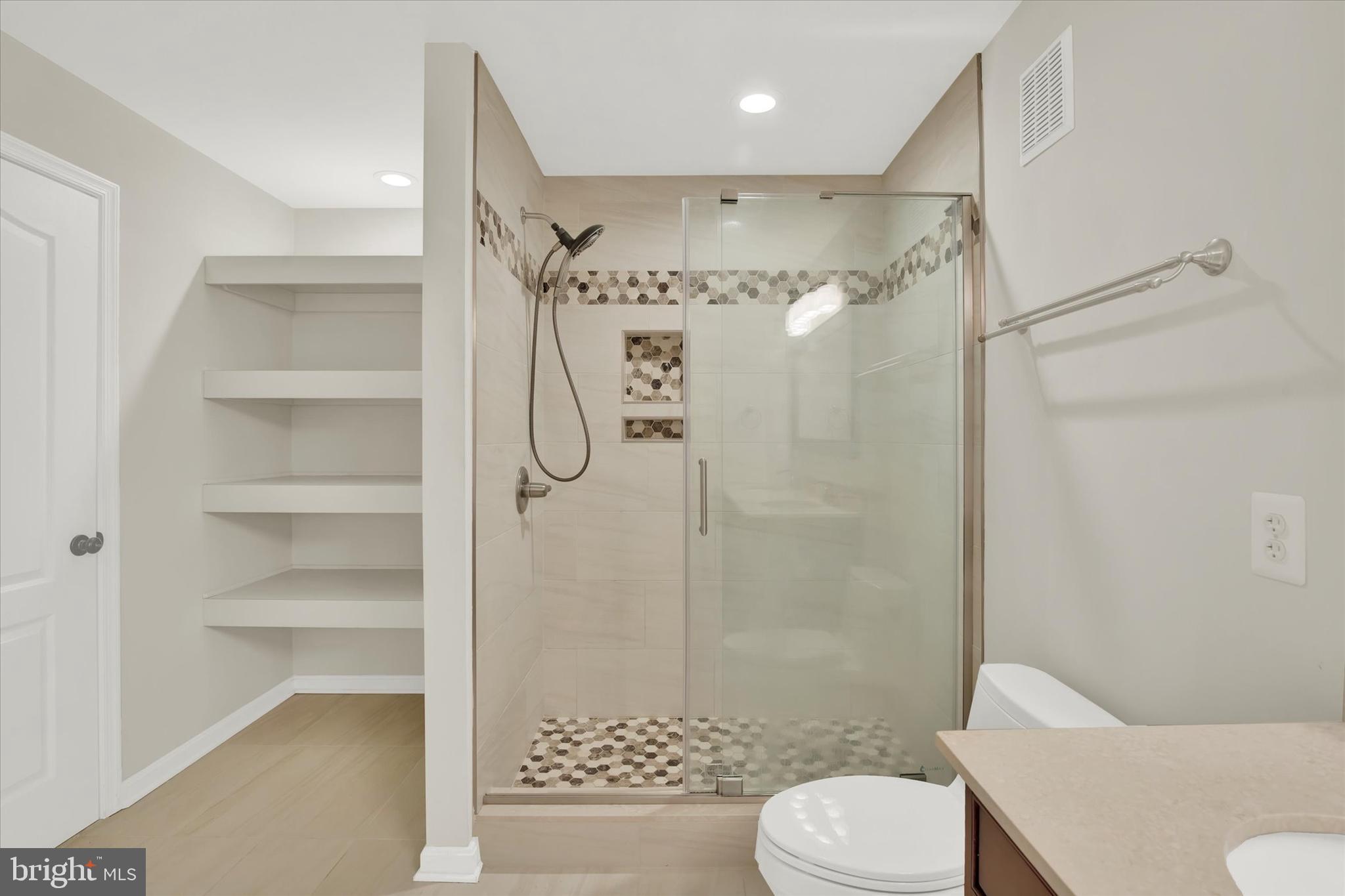 HIGH VIEW AT HUNT VALLEY - Residential