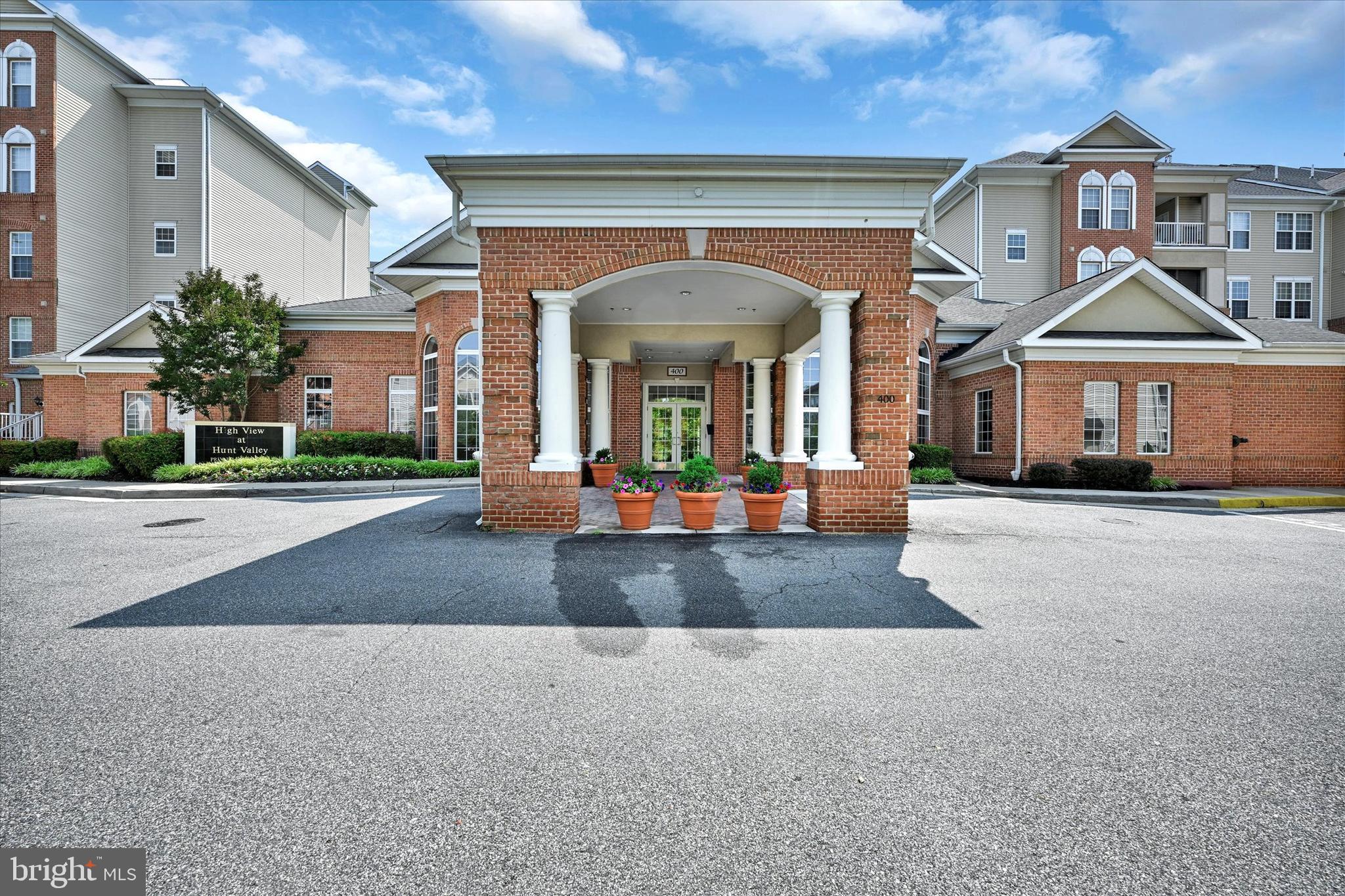 HIGH VIEW AT HUNT VALLEY - Residential