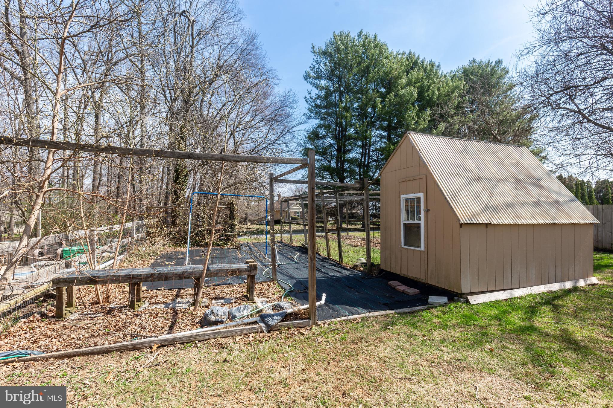 HAMPSTEAD - Residential