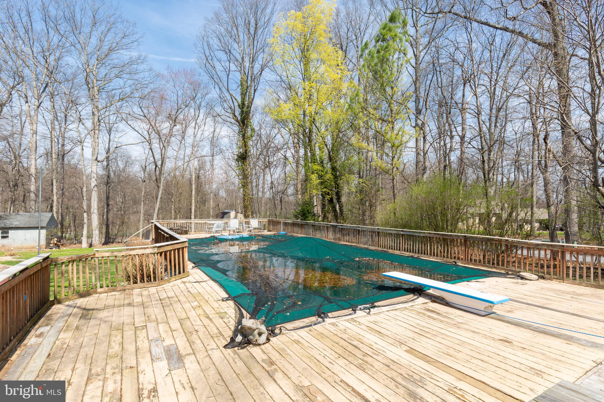 HAMPSTEAD - Residential