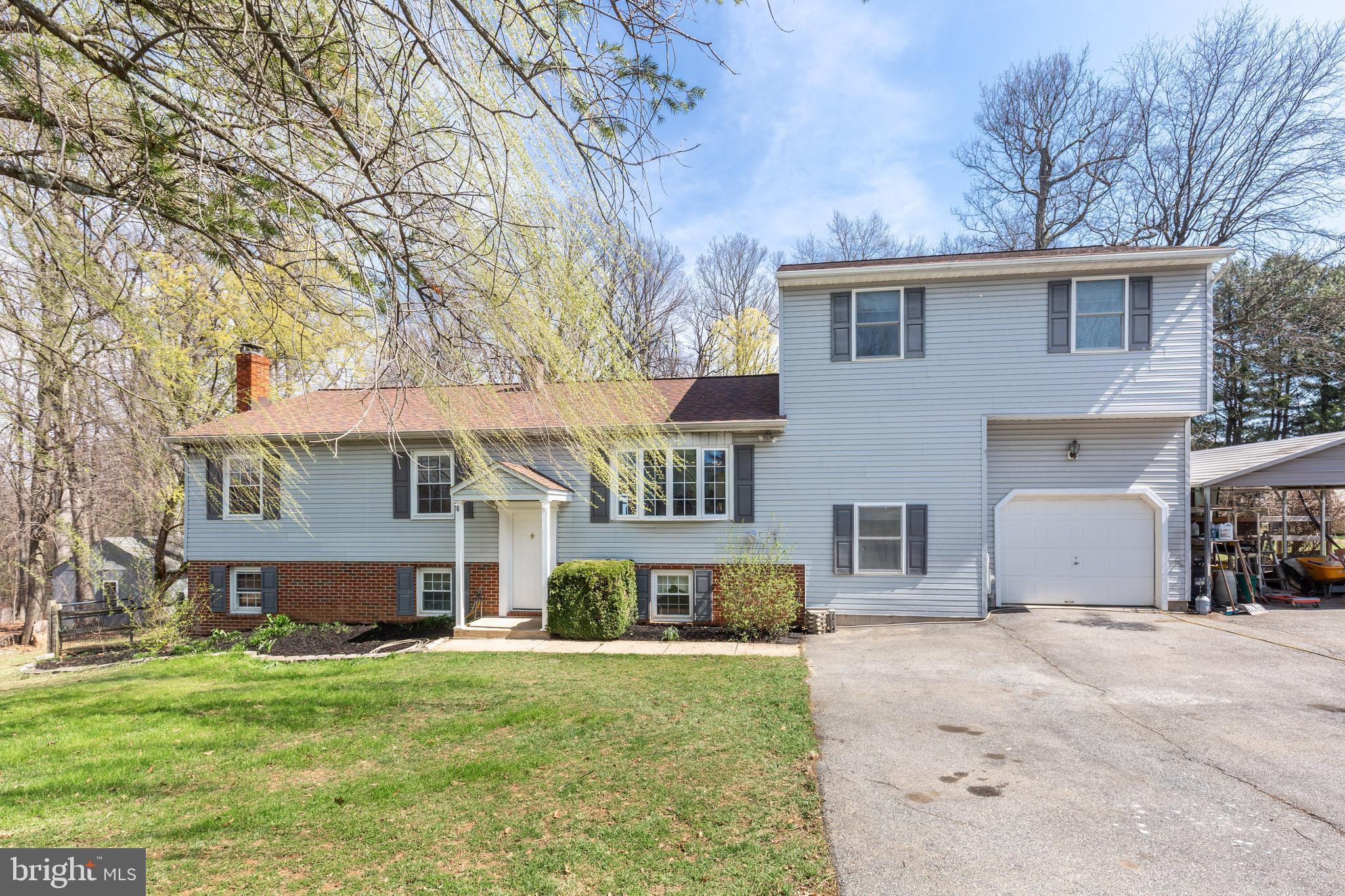 HAMPSTEAD - Residential