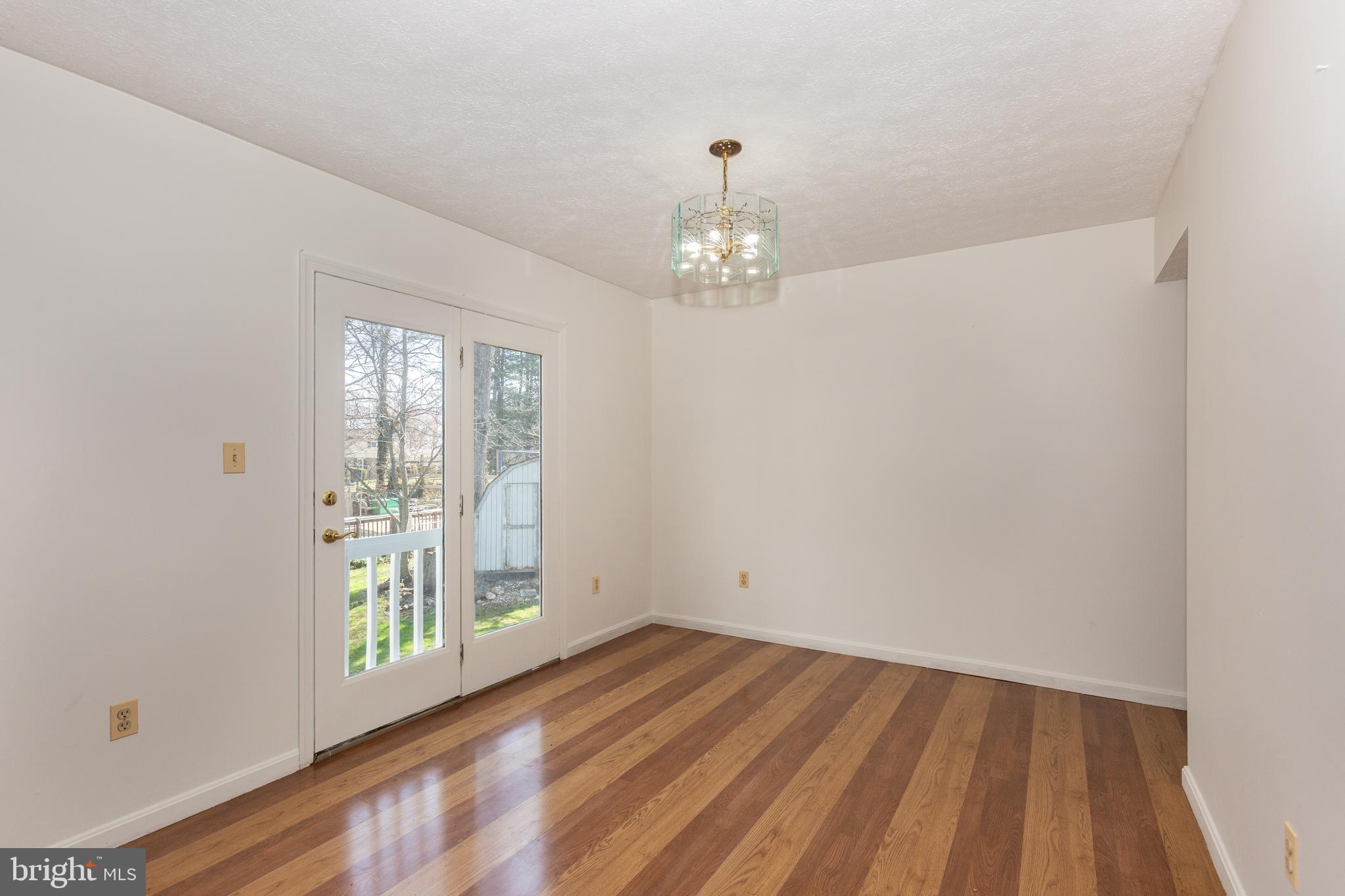 HAMPSTEAD - Residential