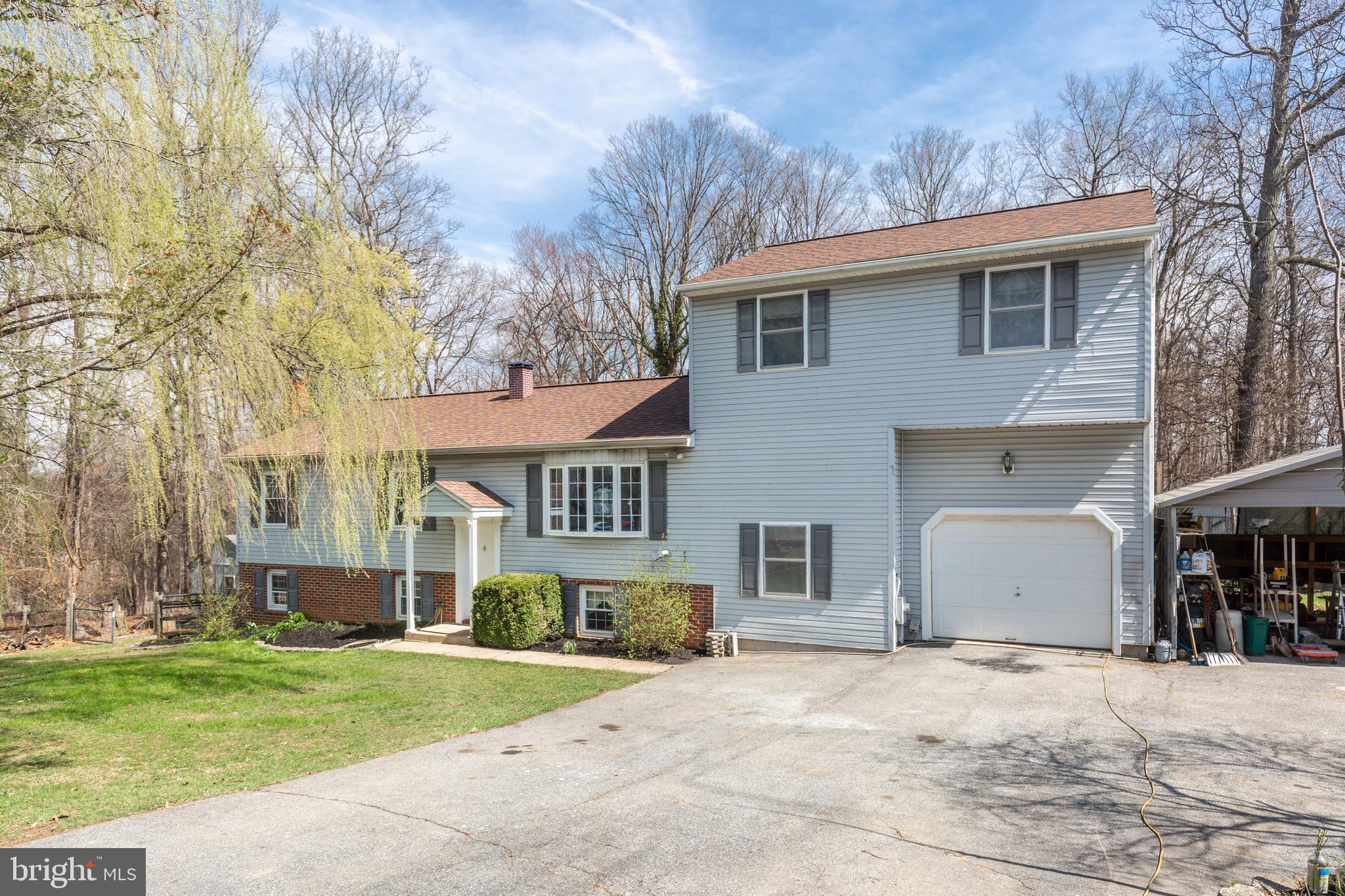 HAMPSTEAD - Residential