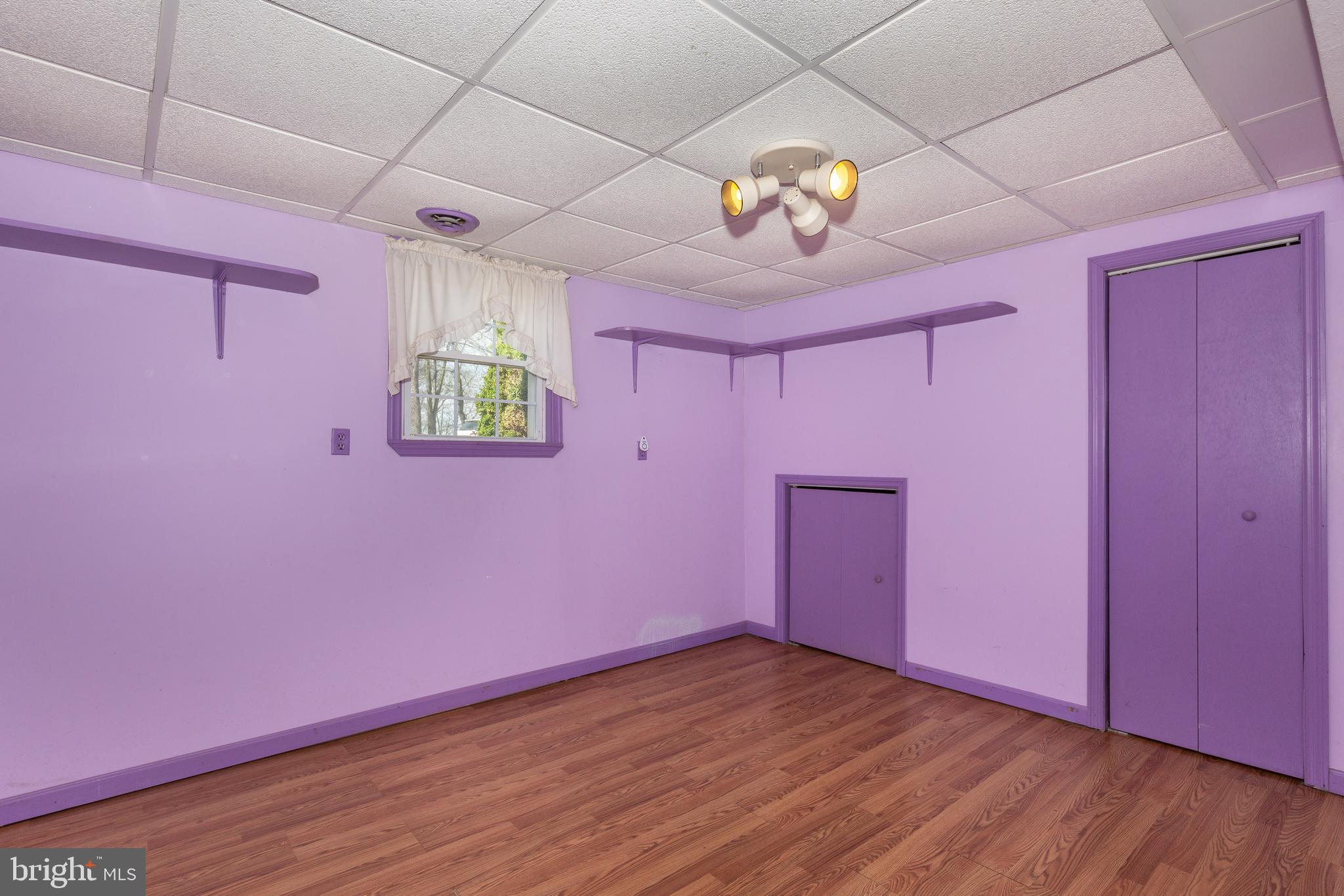 HAMPSTEAD - Residential