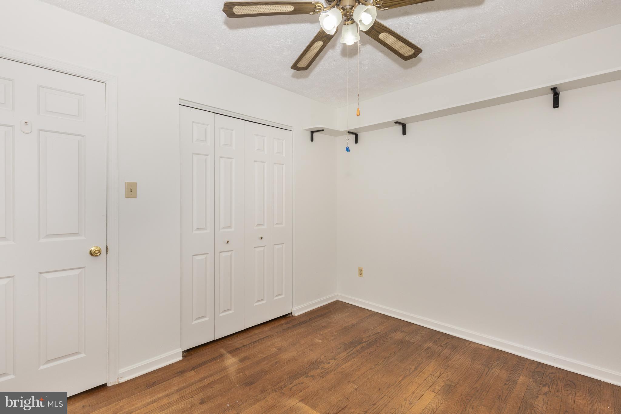 HAMPSTEAD - Residential