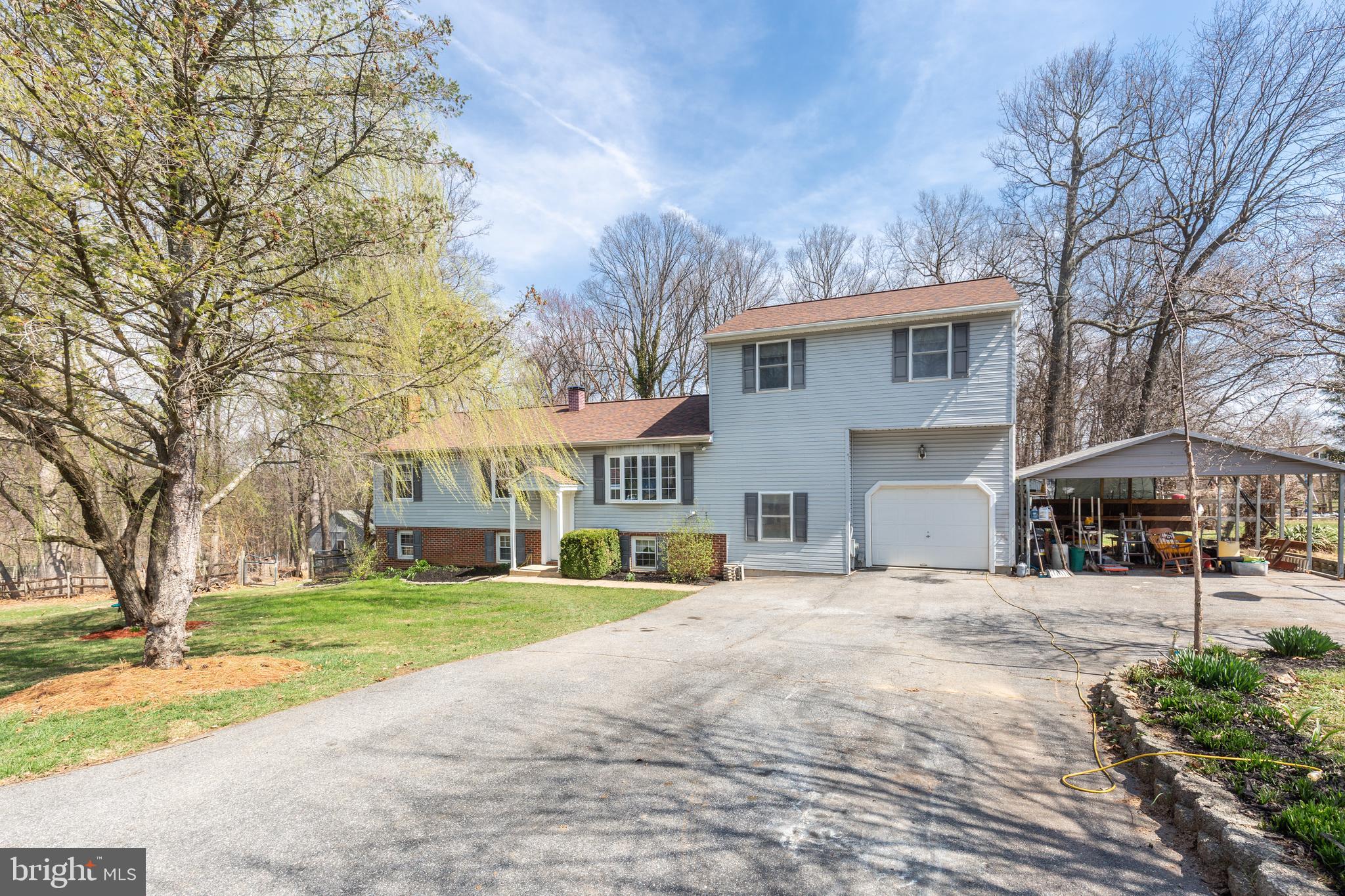 HAMPSTEAD - Residential