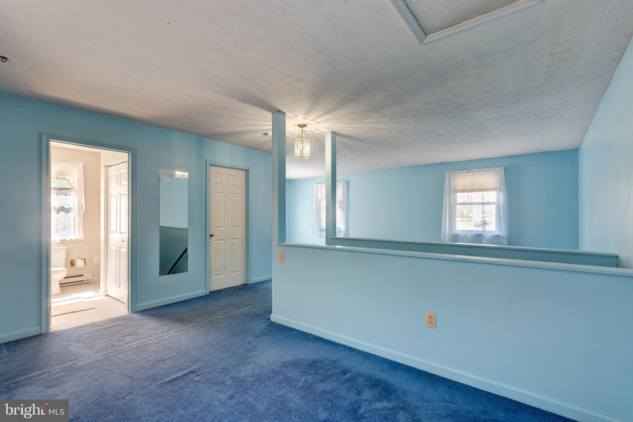 HAMPSTEAD - Residential