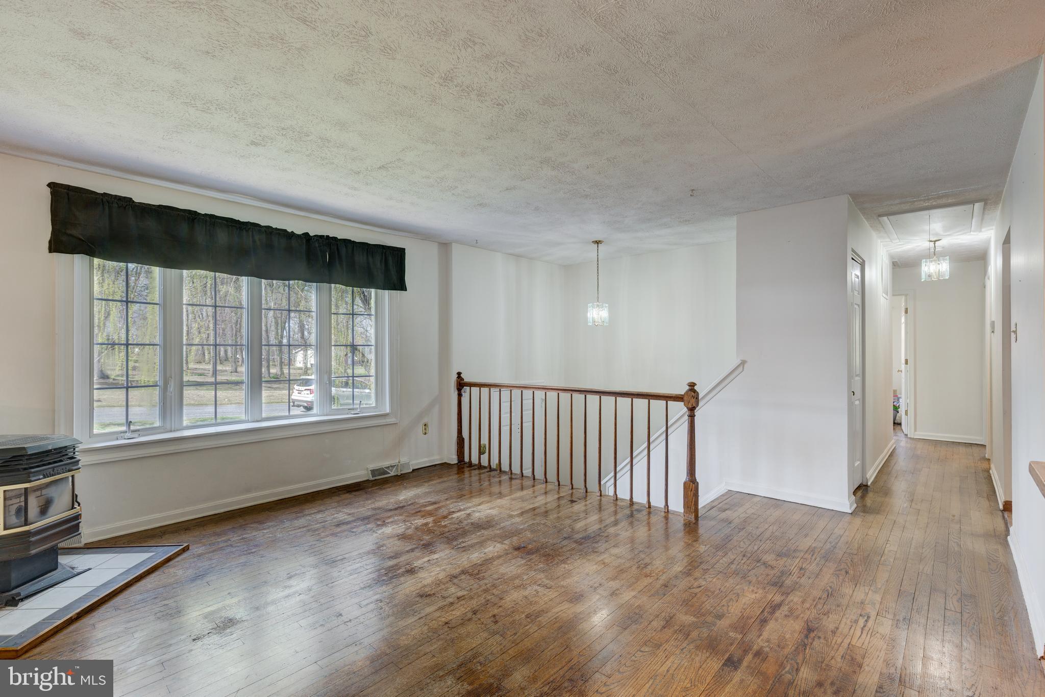 HAMPSTEAD - Residential