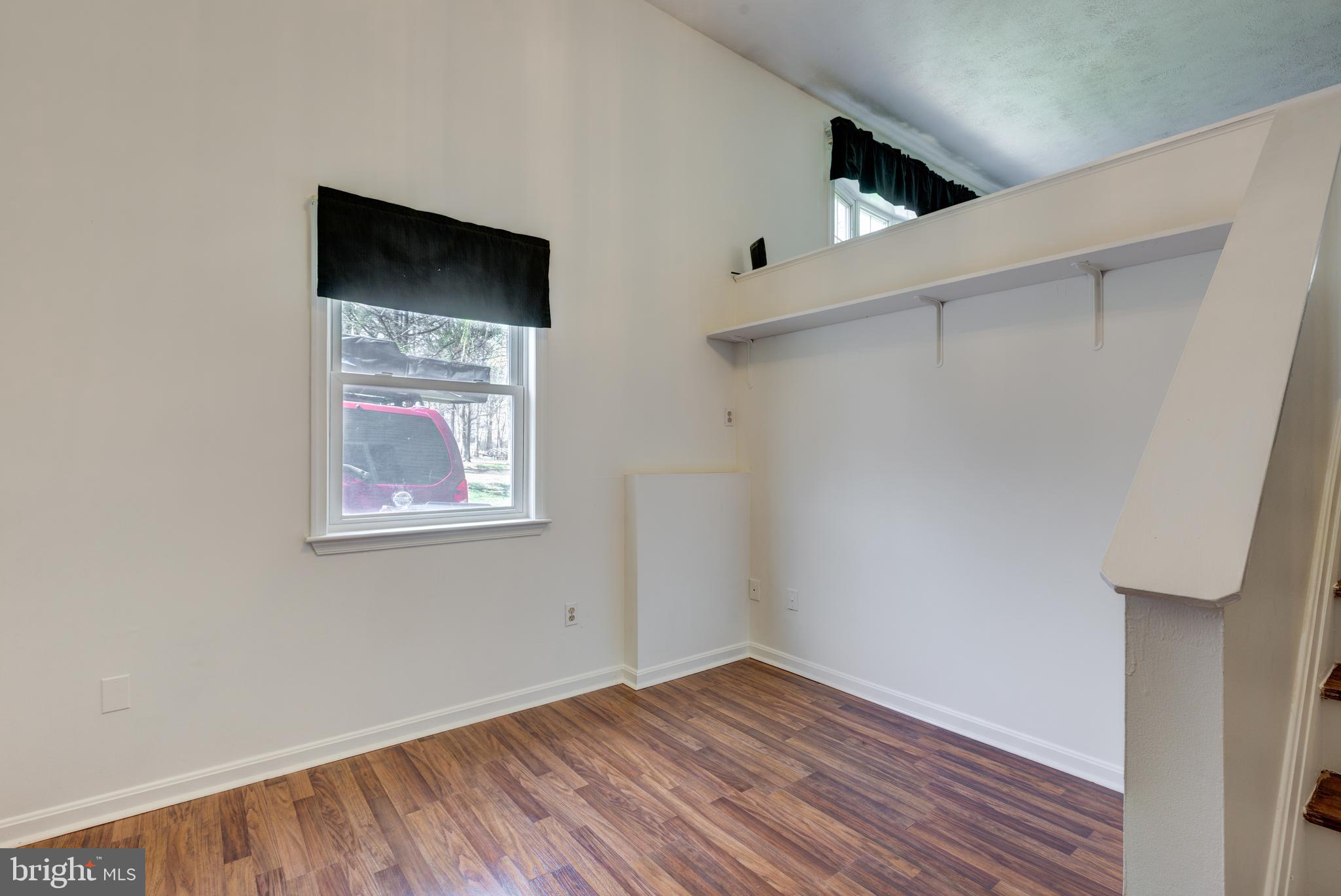 HAMPSTEAD - Residential