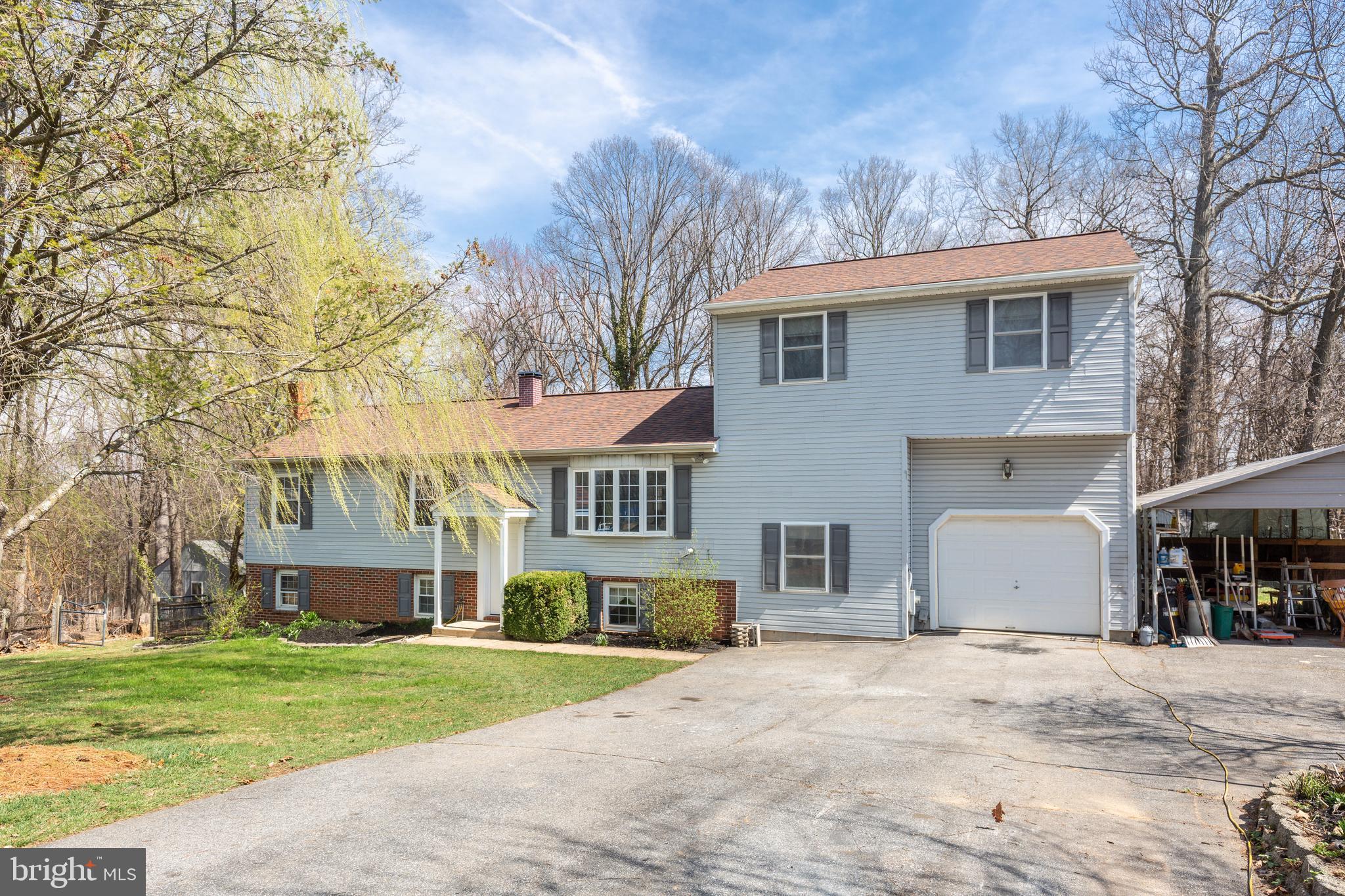 HAMPSTEAD - Residential