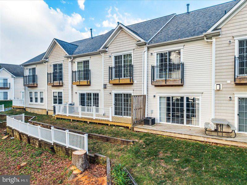 WINDWARD HARBOUR AT SOLOMONS - Residential