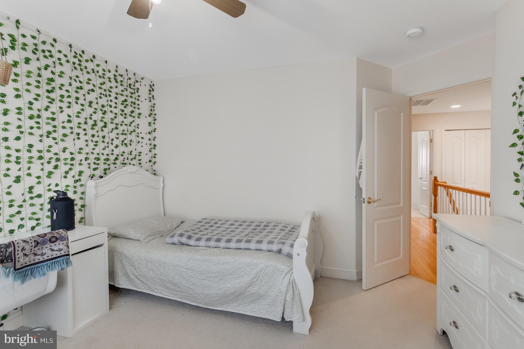 SPYGLASS HILL - Residential