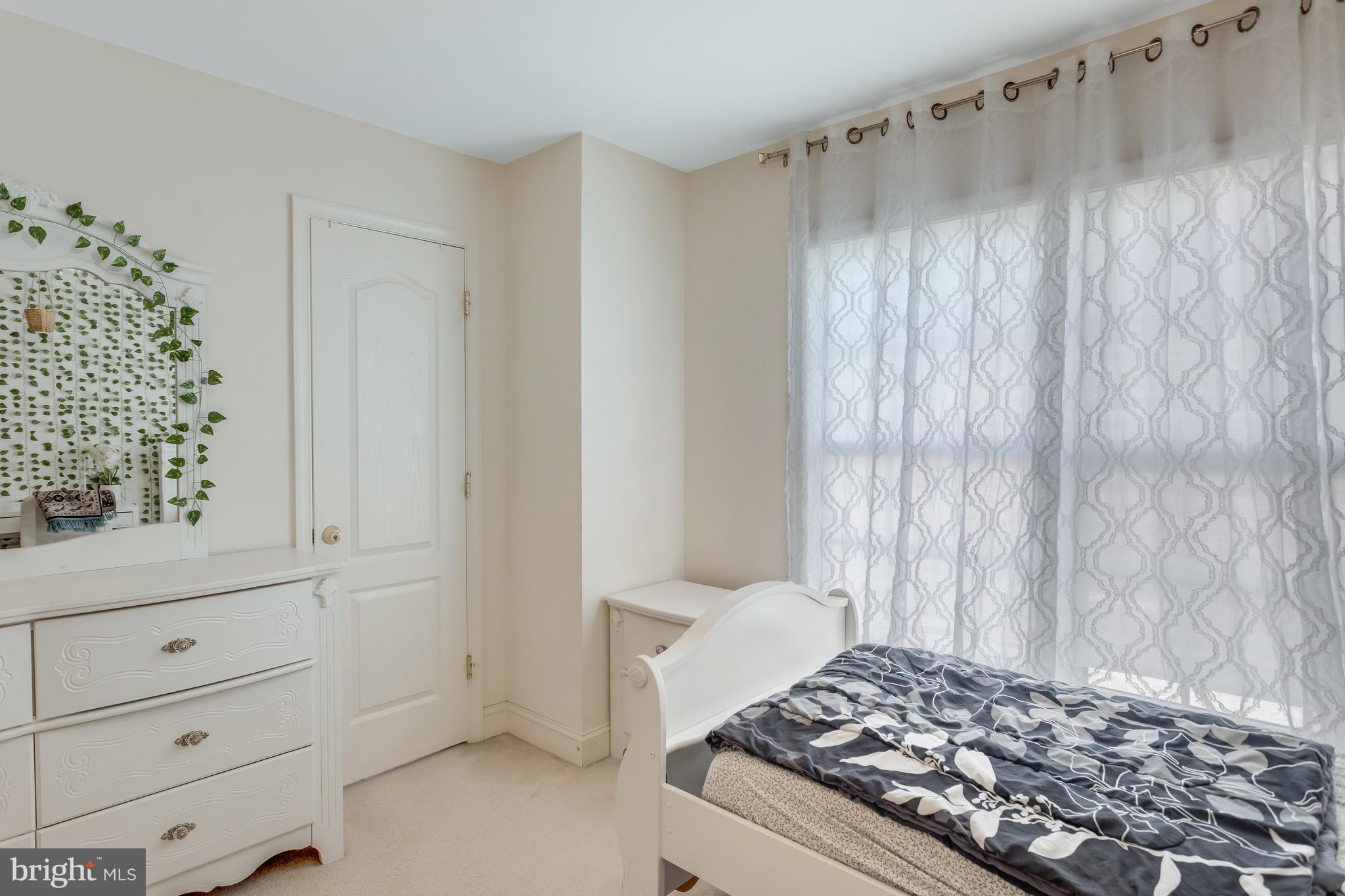 SPYGLASS HILL - Residential