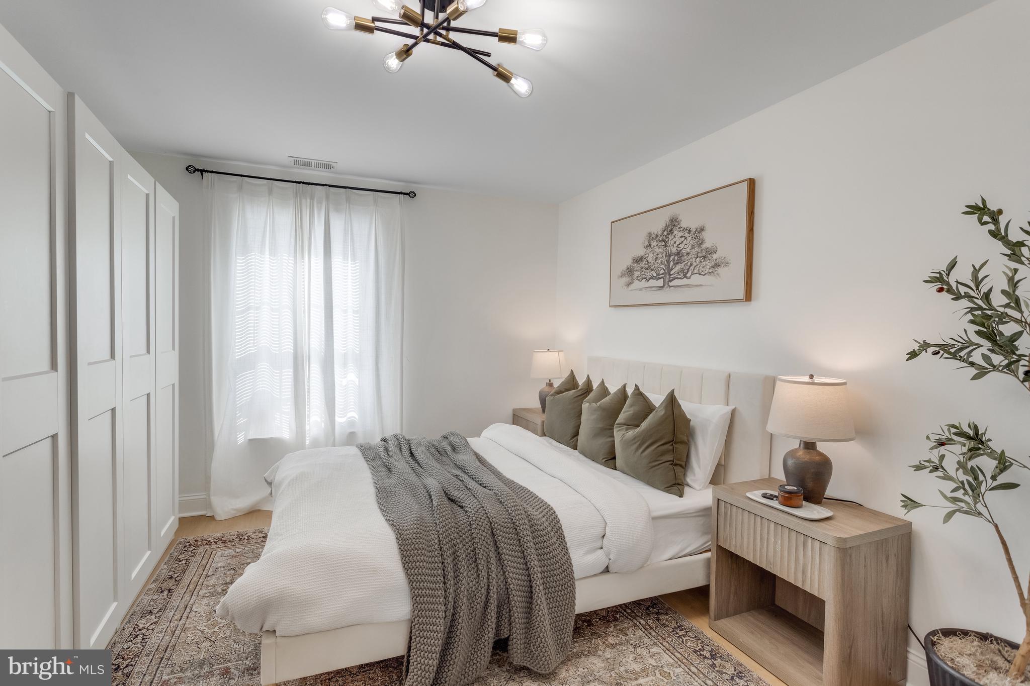 SPYGLASS HILL - Residential