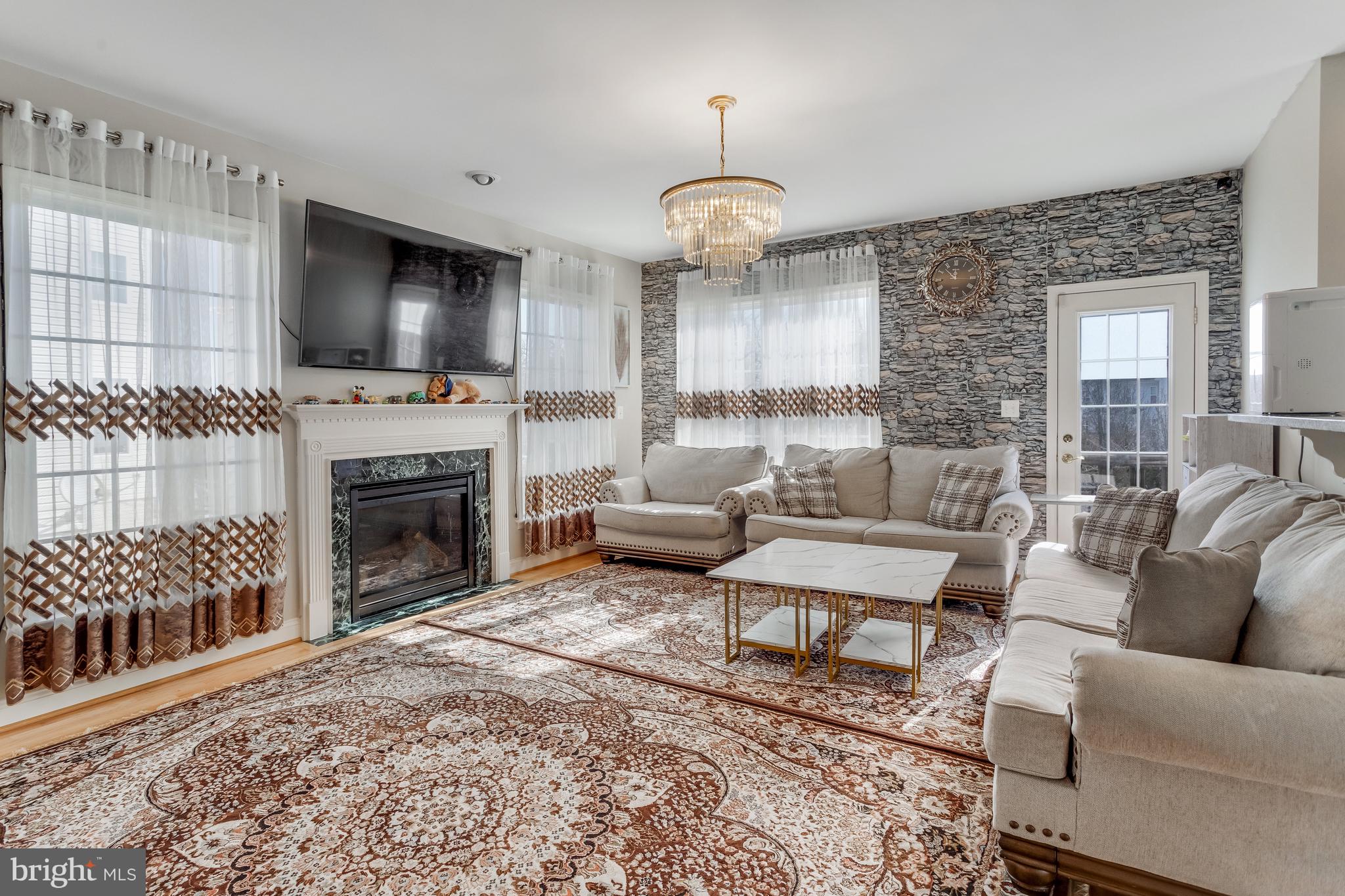 SPYGLASS HILL - Residential