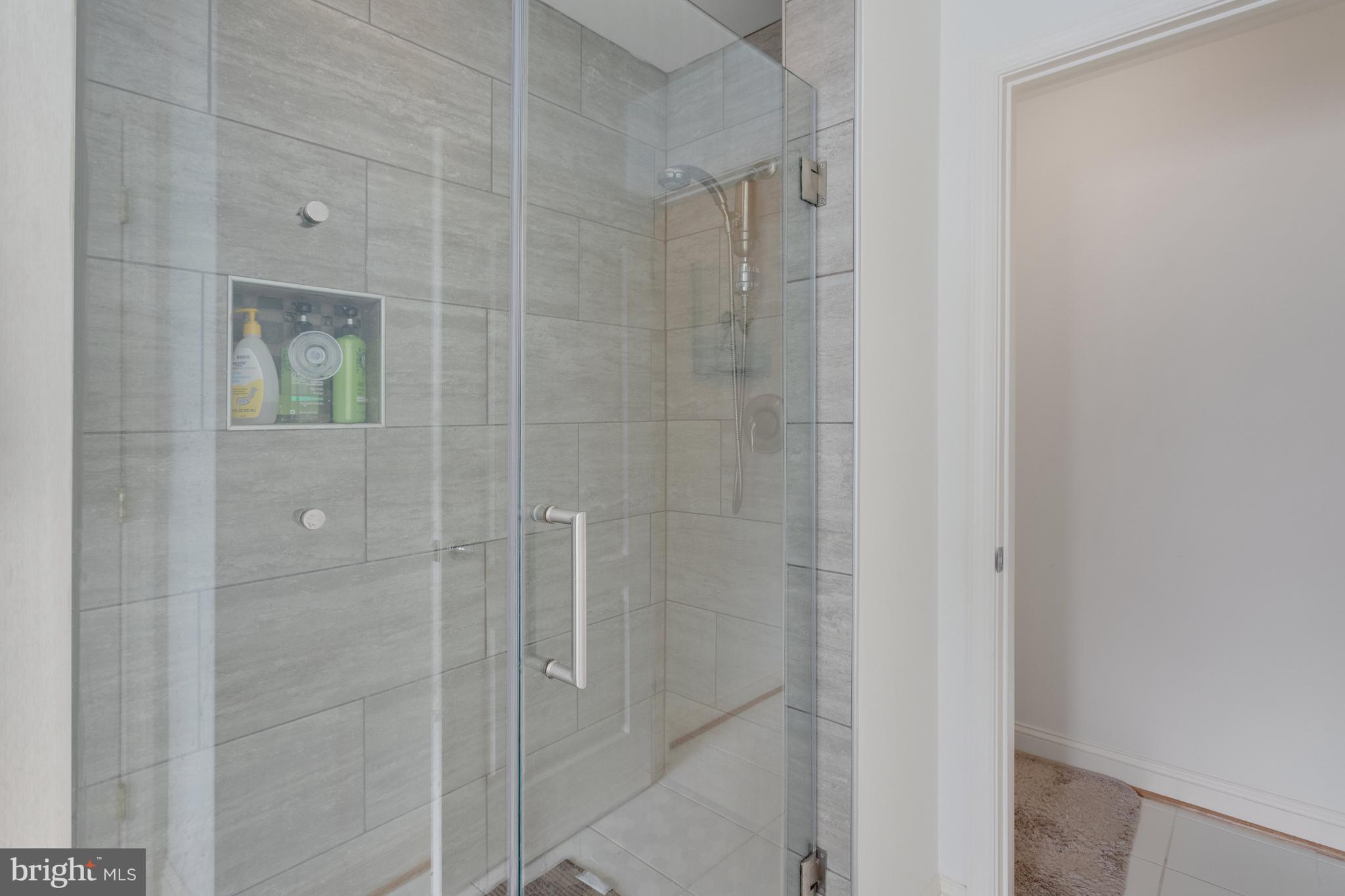 SPYGLASS HILL - Residential