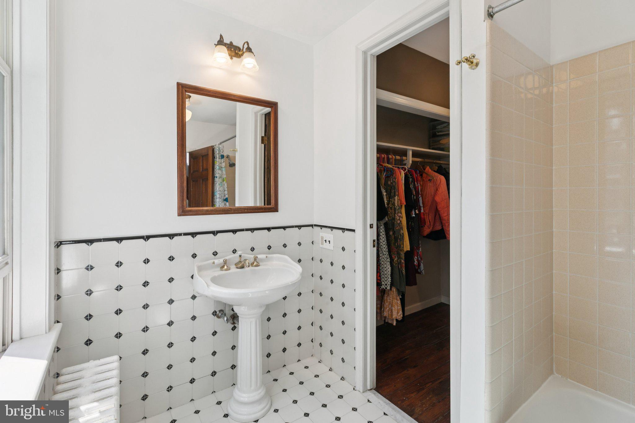 SPRING GARDEN - Residential