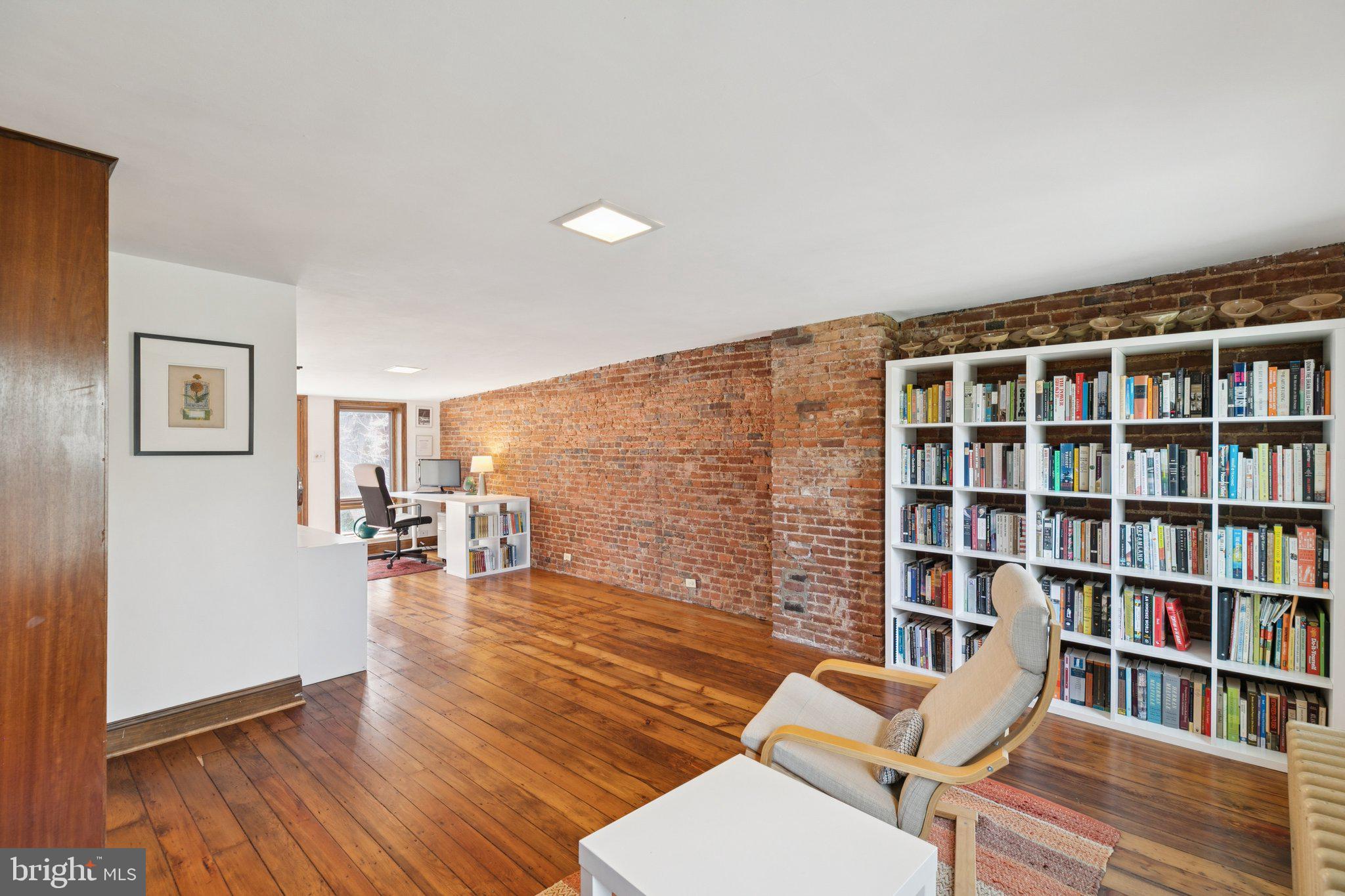 SPRING GARDEN - Residential