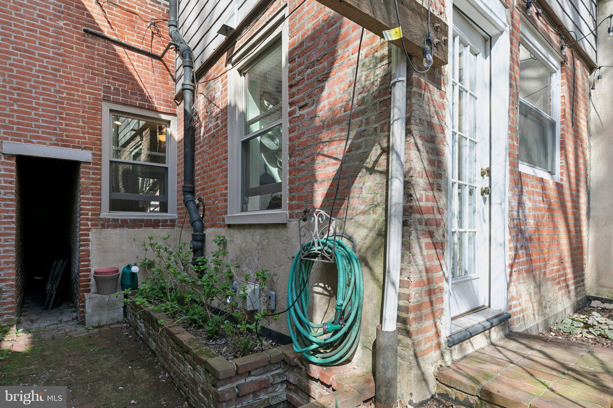 SPRING GARDEN - Residential