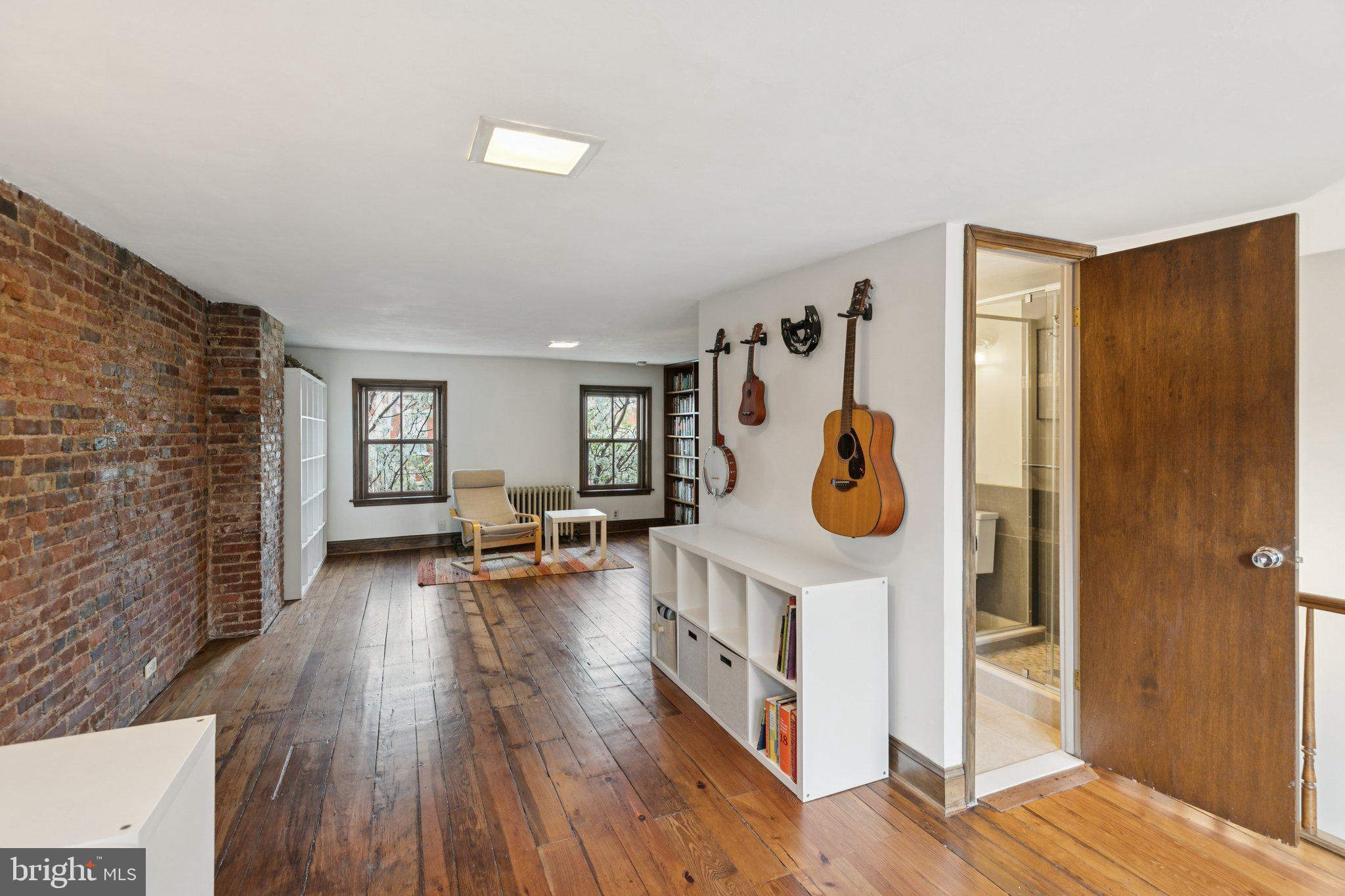 SPRING GARDEN - Residential