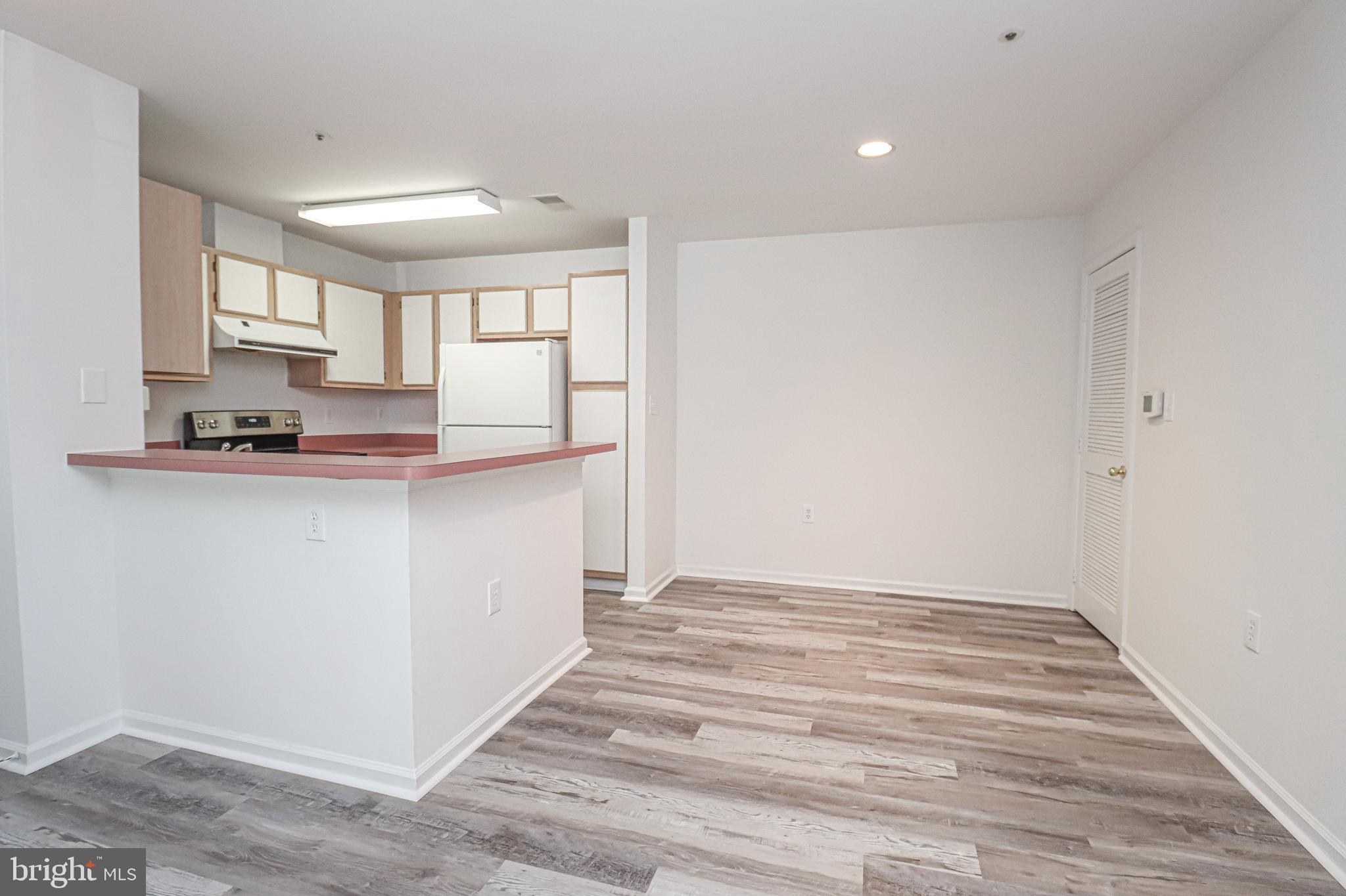 SILVERBROOK FARMS - Residential