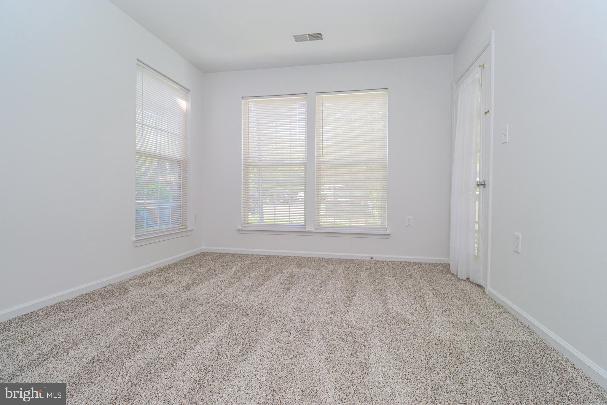 SILVERBROOK FARMS - Residential