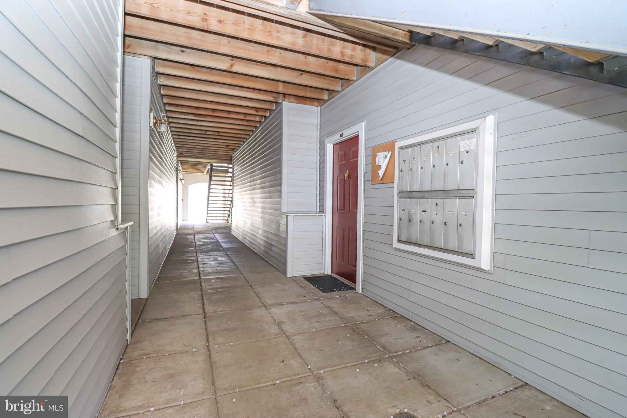 SILVERBROOK FARMS - Residential