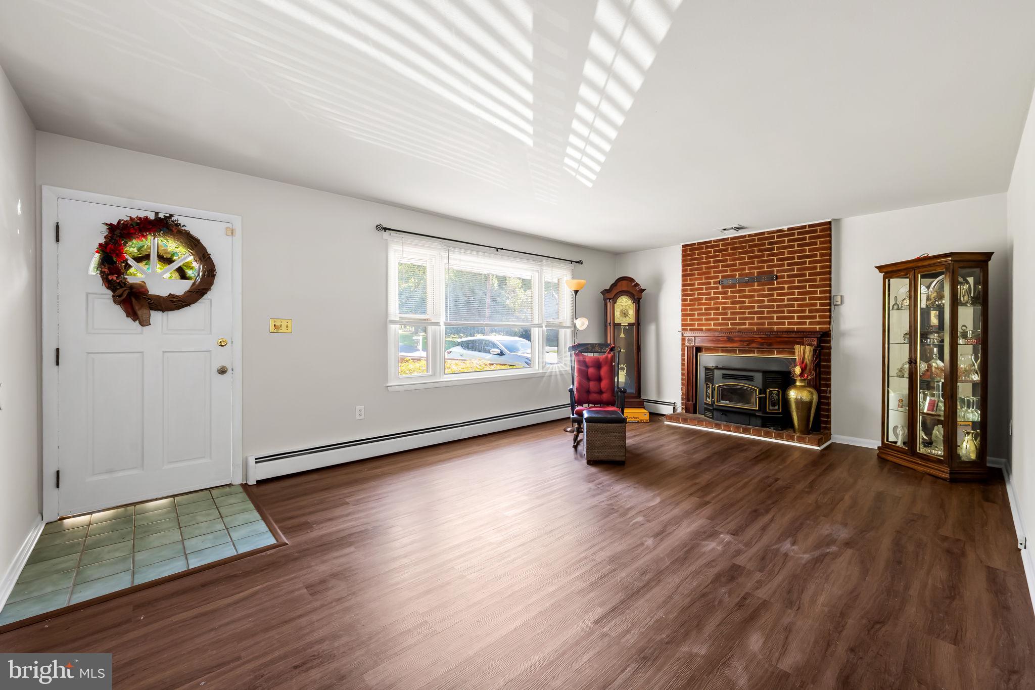 410 STONEY TERRACE