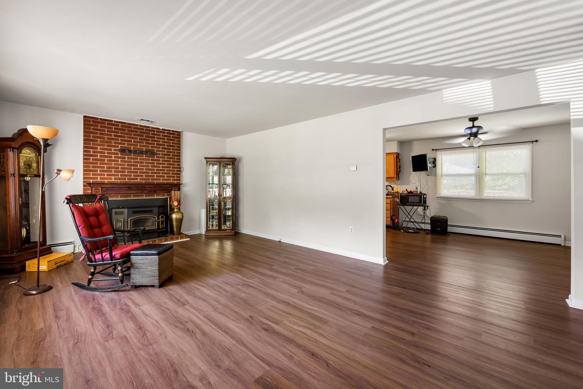410 STONEY TERRACE