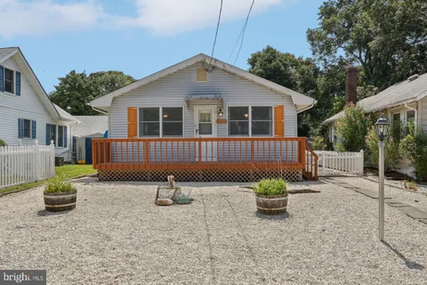 218 Swan Boulevard, Toms River, NJ MLS: NJOC2036122